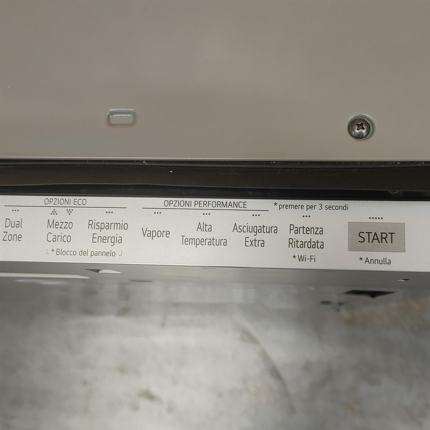 Lavastoviglie LG DB475TXS A scomparsa totale 14 coperti A