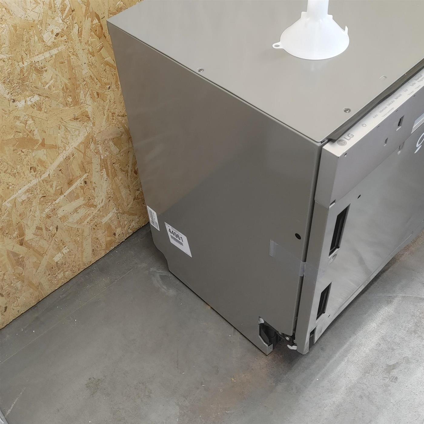 Lavastoviglie LG DB475TXS A scomparsa totale 14 coperti A
