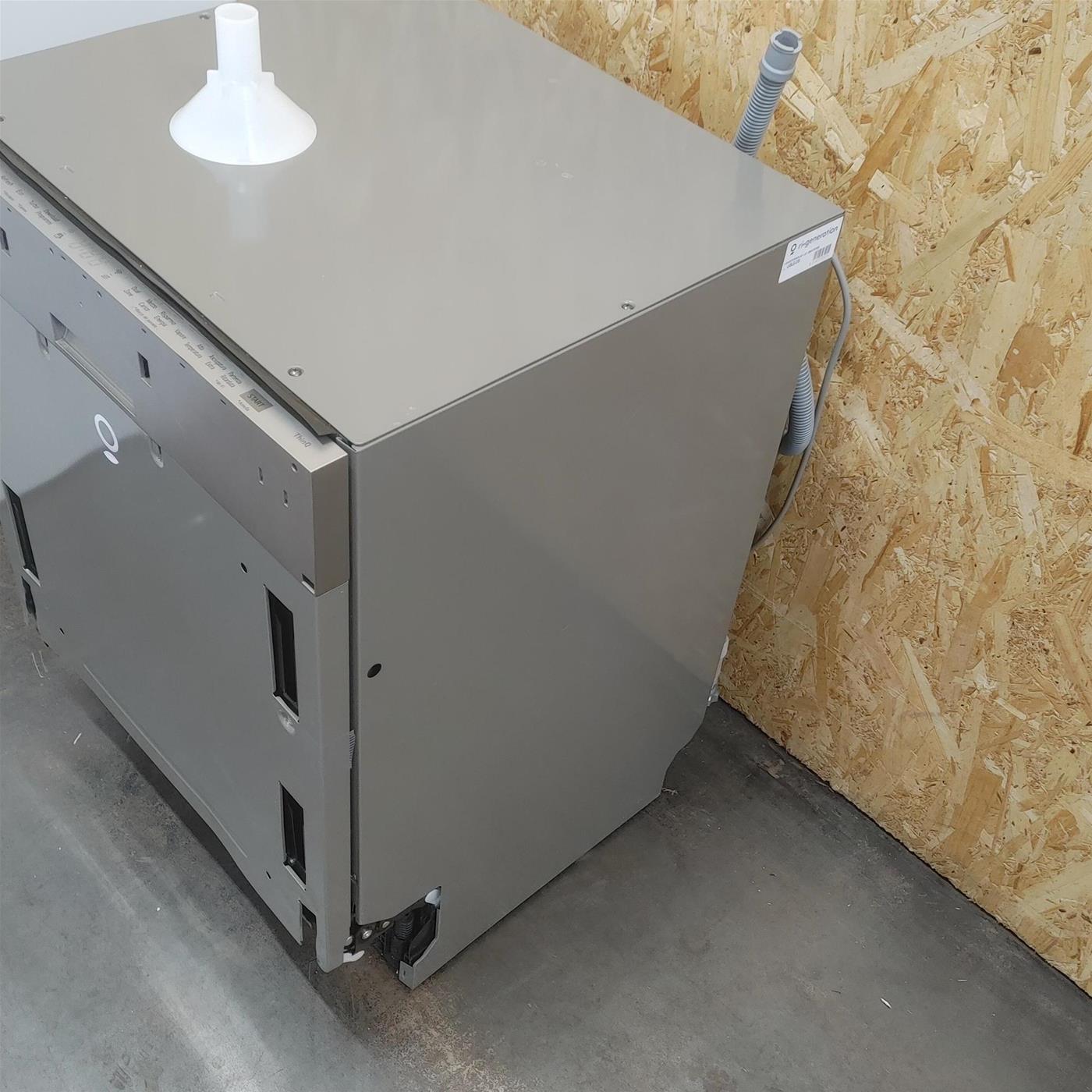 Lavastoviglie LG DB475TXS A scomparsa totale 14 coperti A