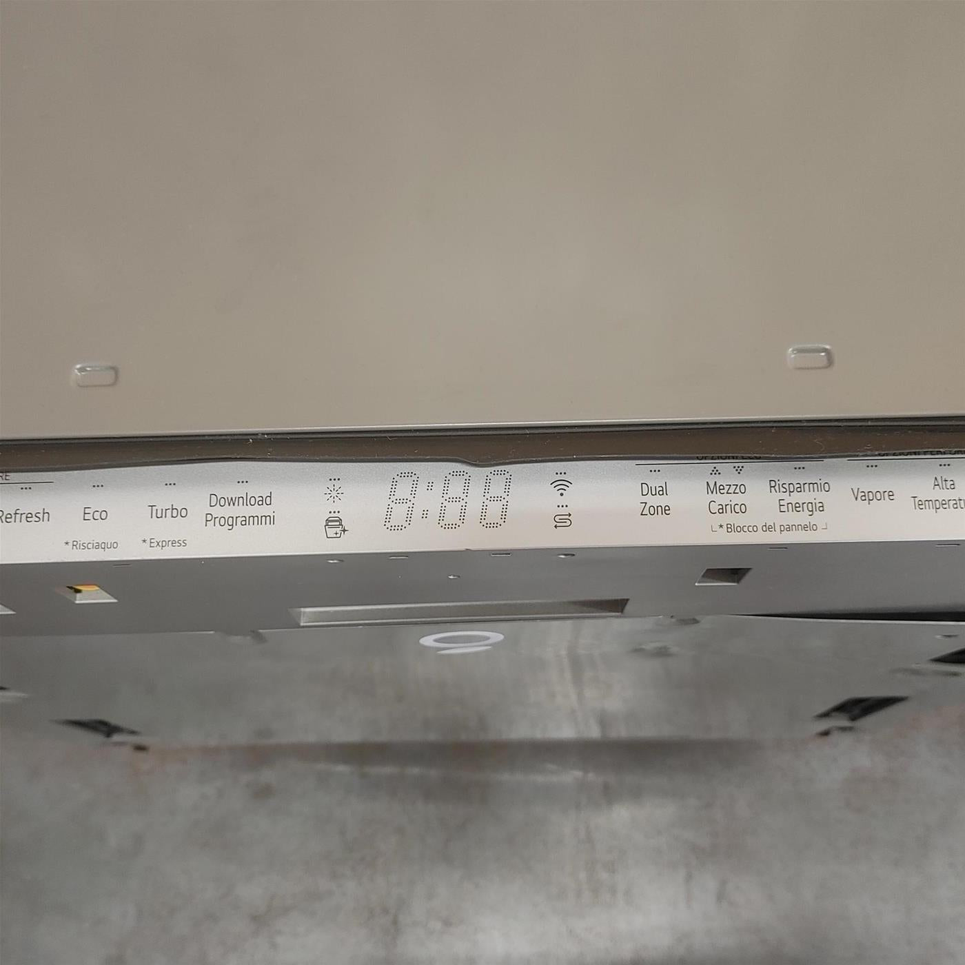 Lavastoviglie LG DB475TXS a scomparsa totale 14 coperti