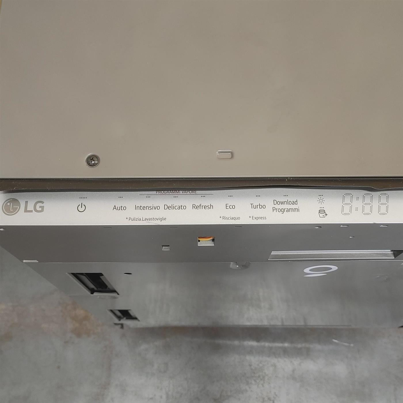 Lavastoviglie LG DB475TXS a scomparsa totale 14 coperti