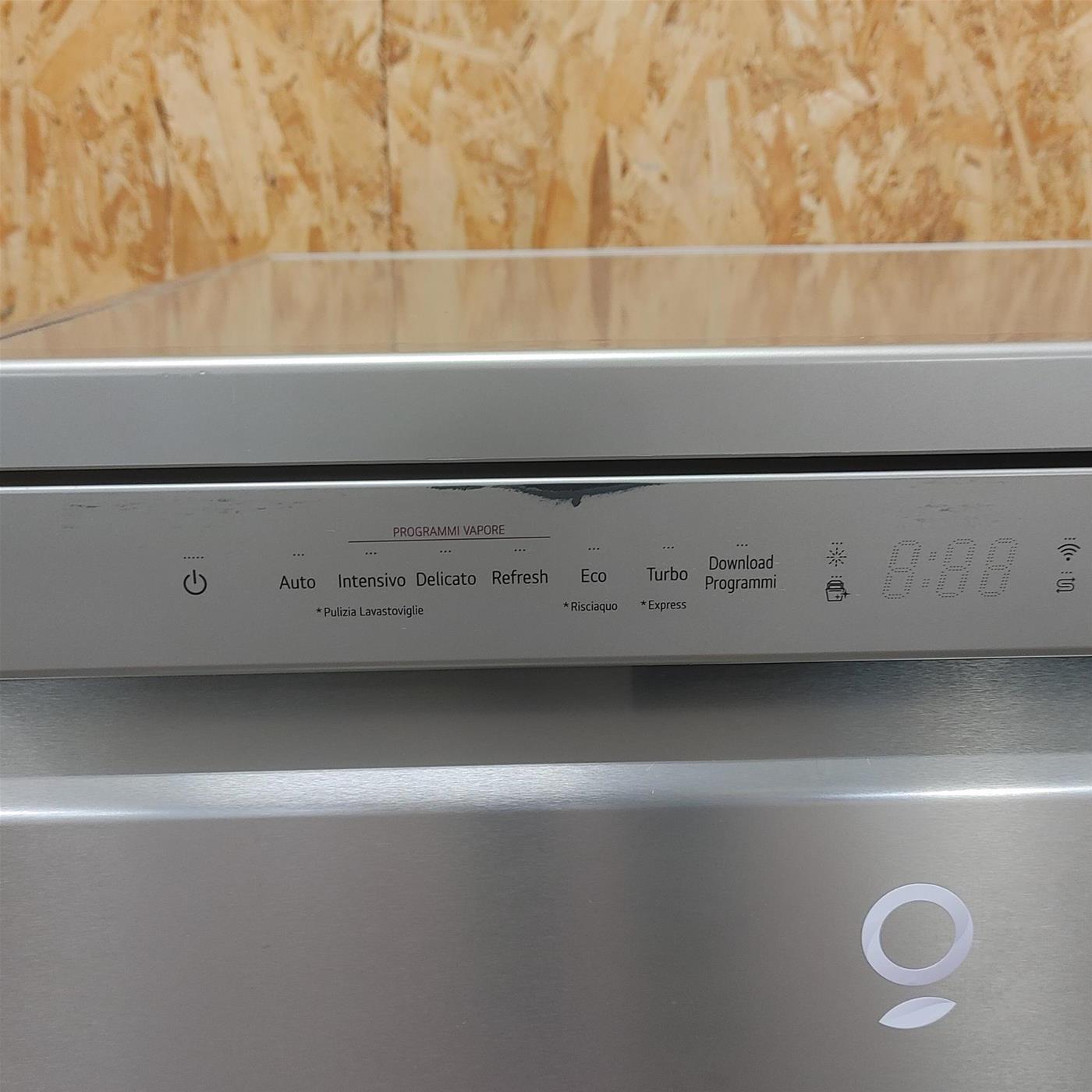 Lavastoviglie LG DF242FPS Libera installazione 14 coperti