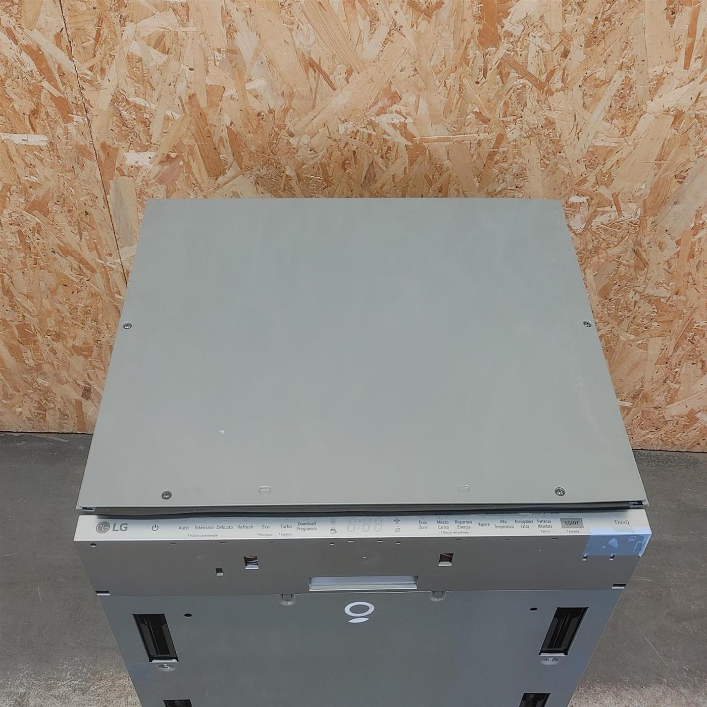 Lavastoviglie LG DB475TXS A scomparsa totale 14 coperti