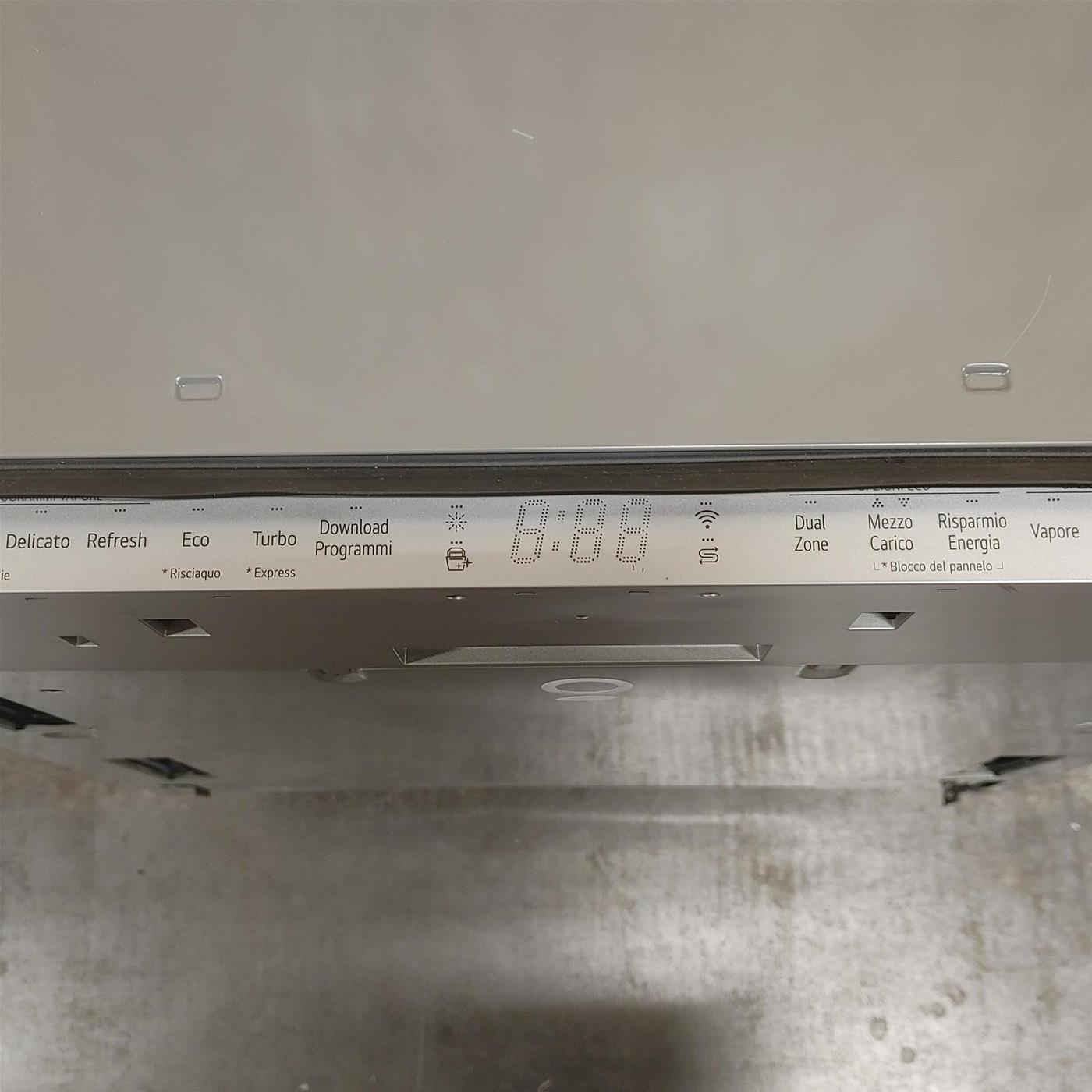 Lavastoviglie LG QuadWash DB475TXS a scomparsa totale Vapore Wi-Fi 14 coperti