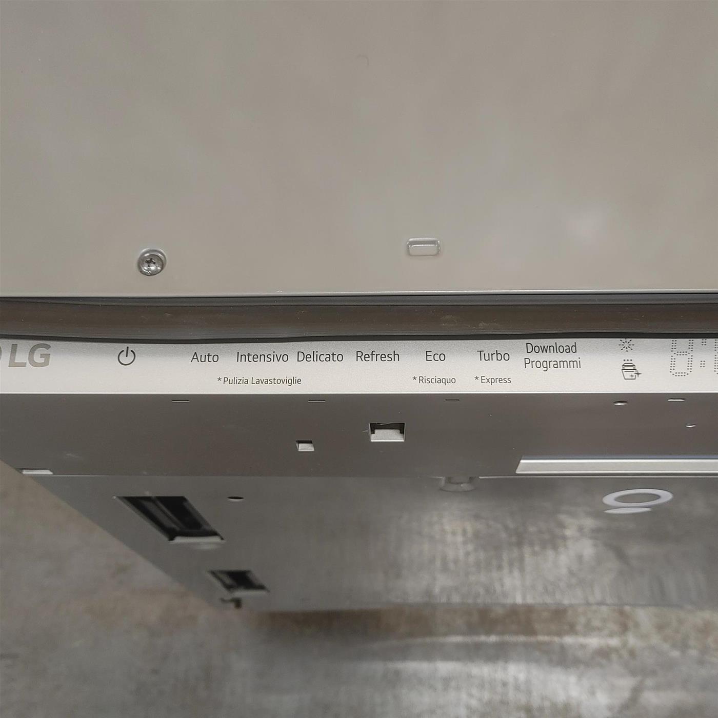 Lavastoviglie LG QuadWash DB475TXS a scomparsa totale Classe A Wi-Fi 14 coperti