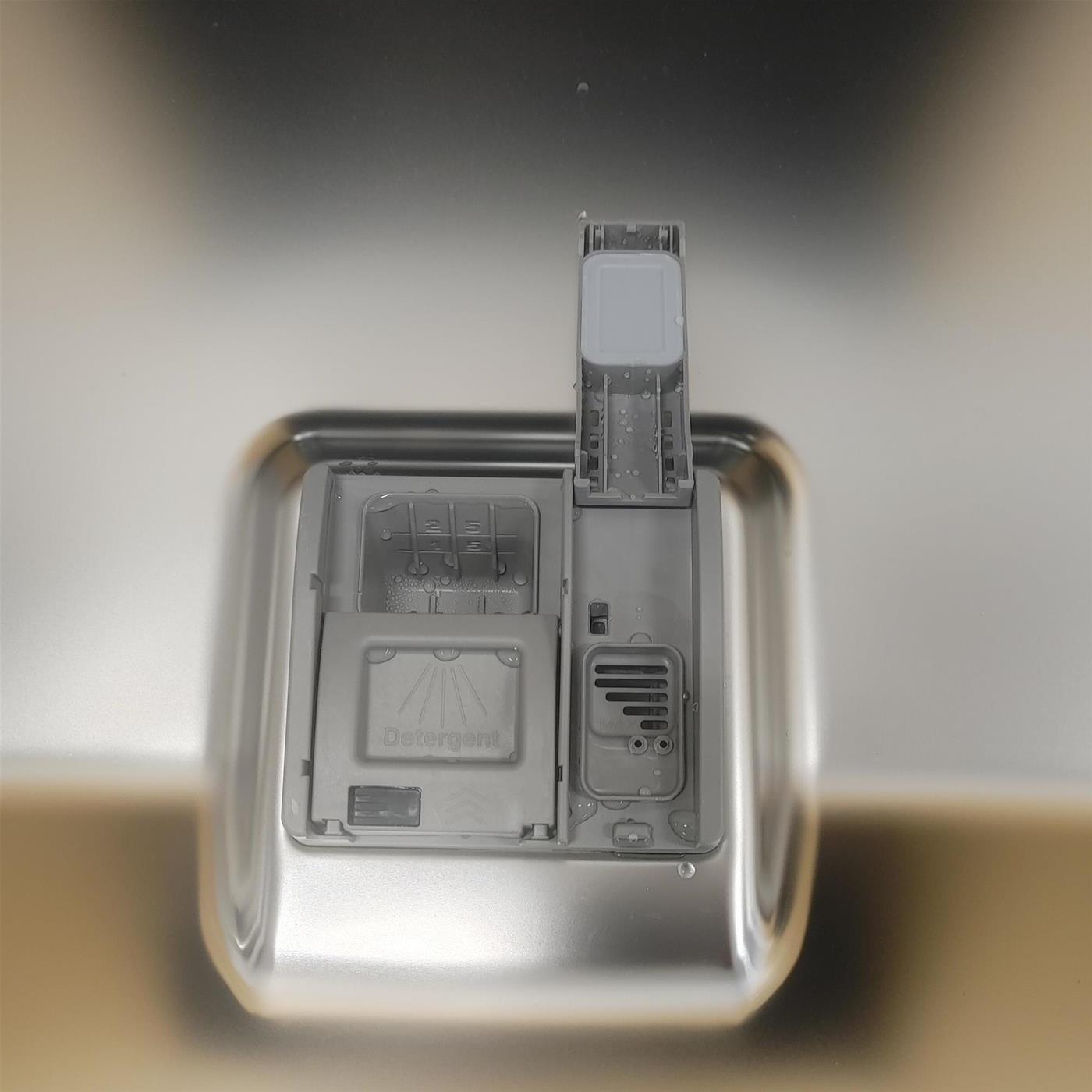 Lavastoviglie LG DF365FPS Libera installazione 14 coperti