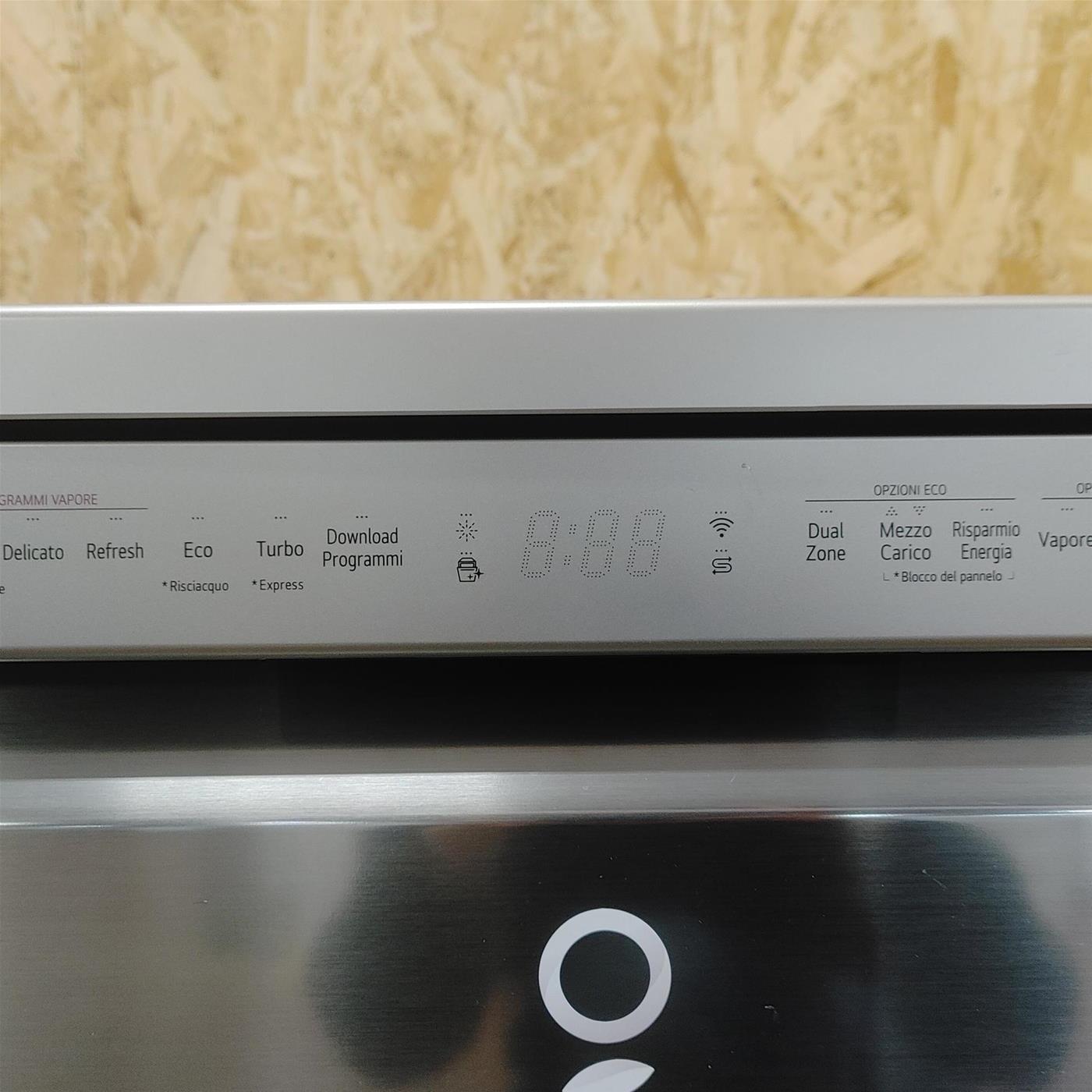 Lavastoviglie LG DF365FPS Libera installazione 14 coperti