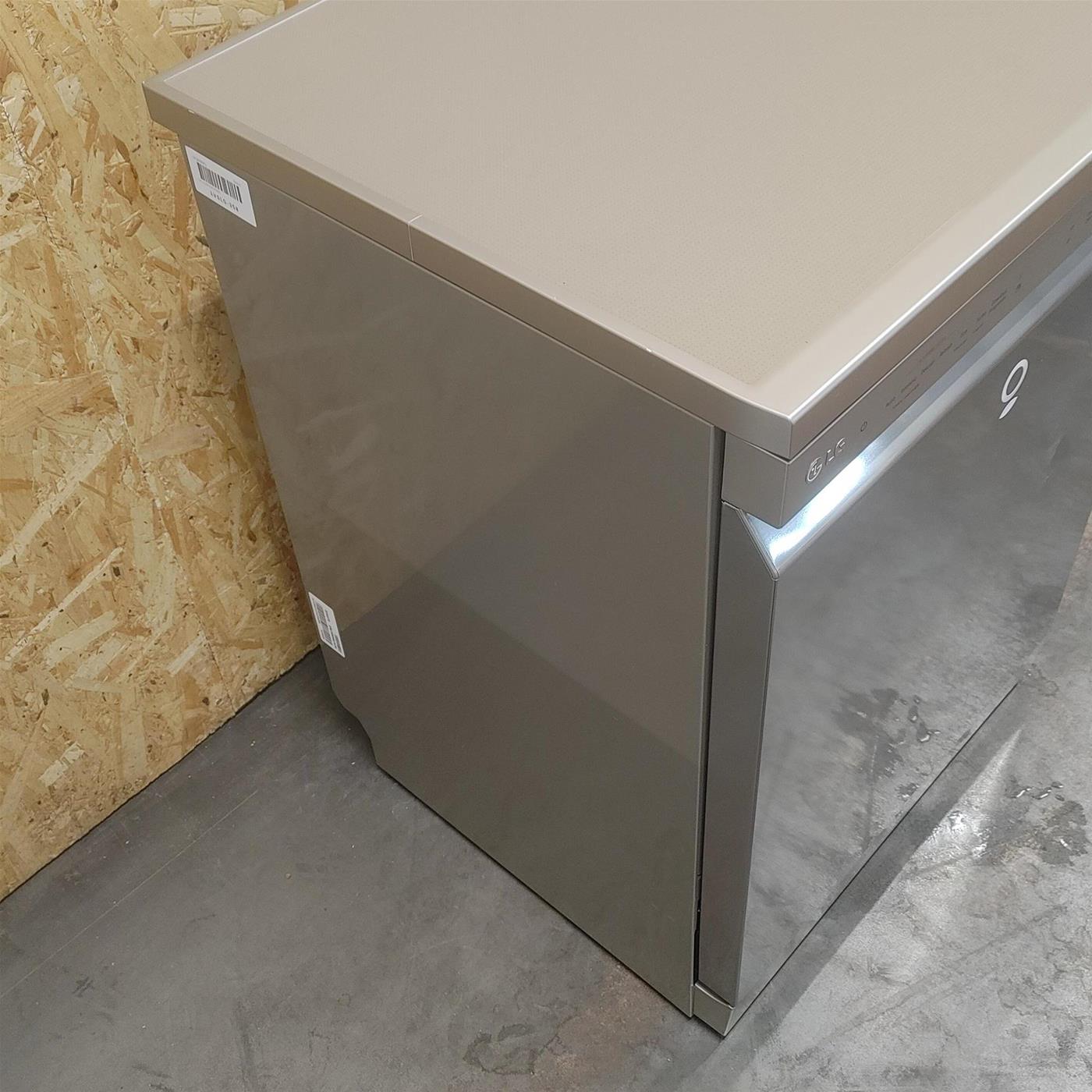 Lavastoviglie LG DF365FPS Libera installazione 14 coperti
