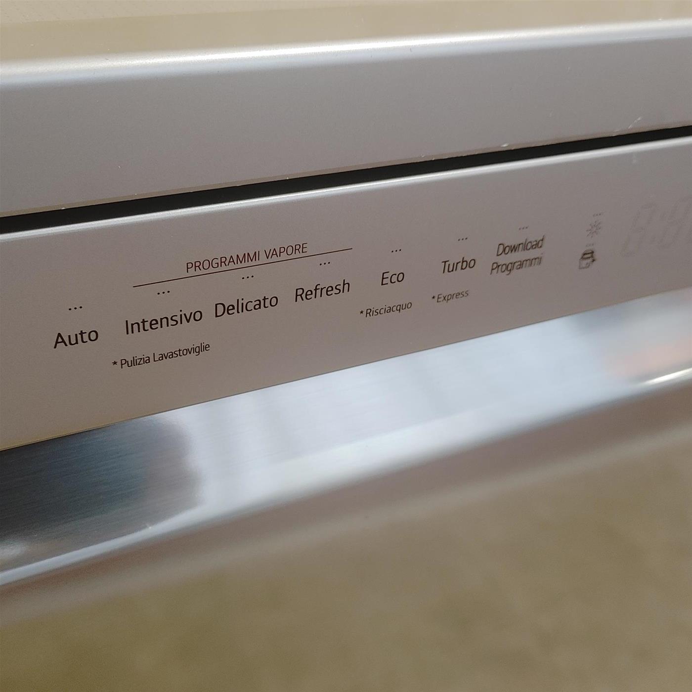 LG DF222FPS lavastoviglie Libera installazione 14 coperti E