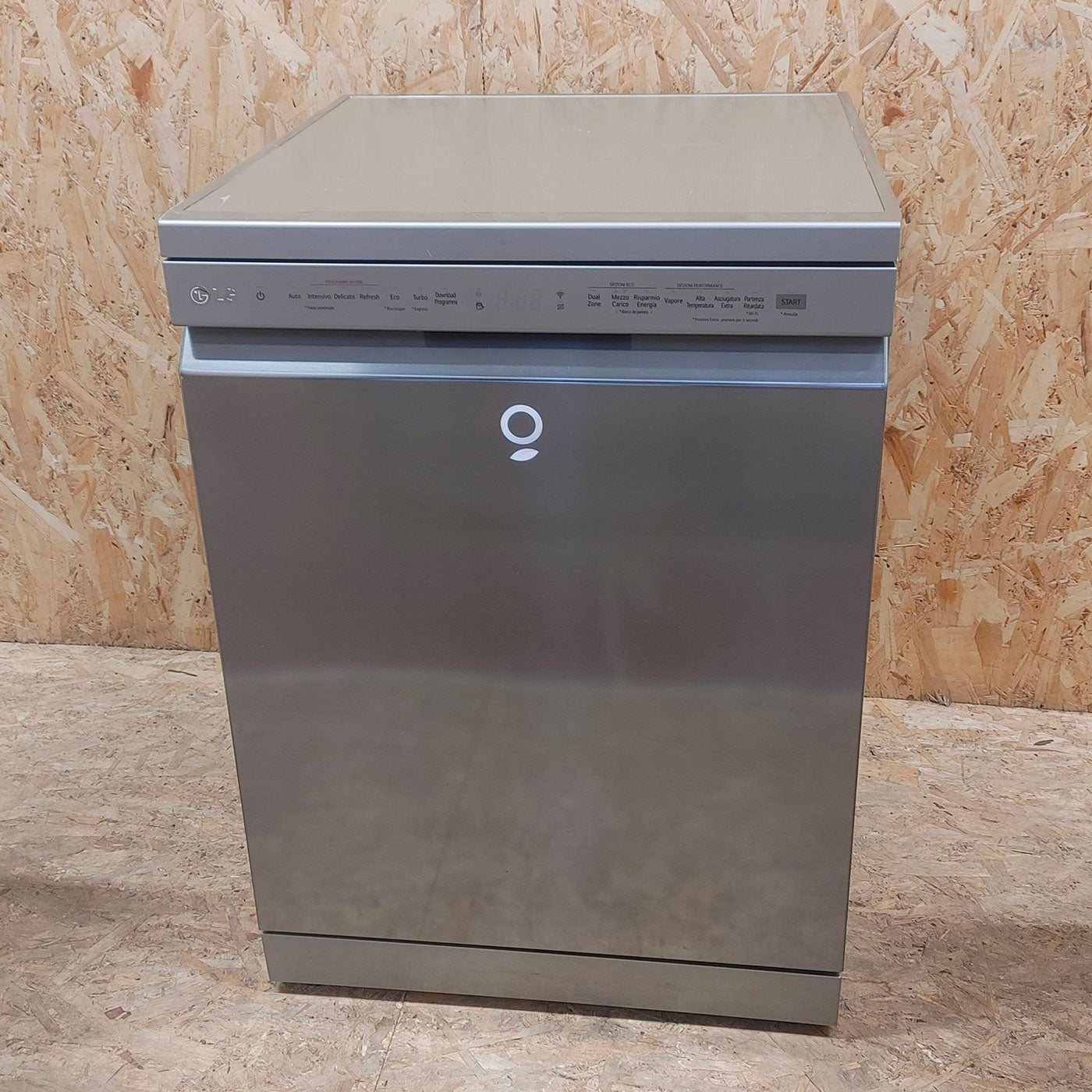 LG QuadWash DB325TXS Lavastoviglie a scomparsa totale Classe E 14 coperti Vapore Wi-Fi