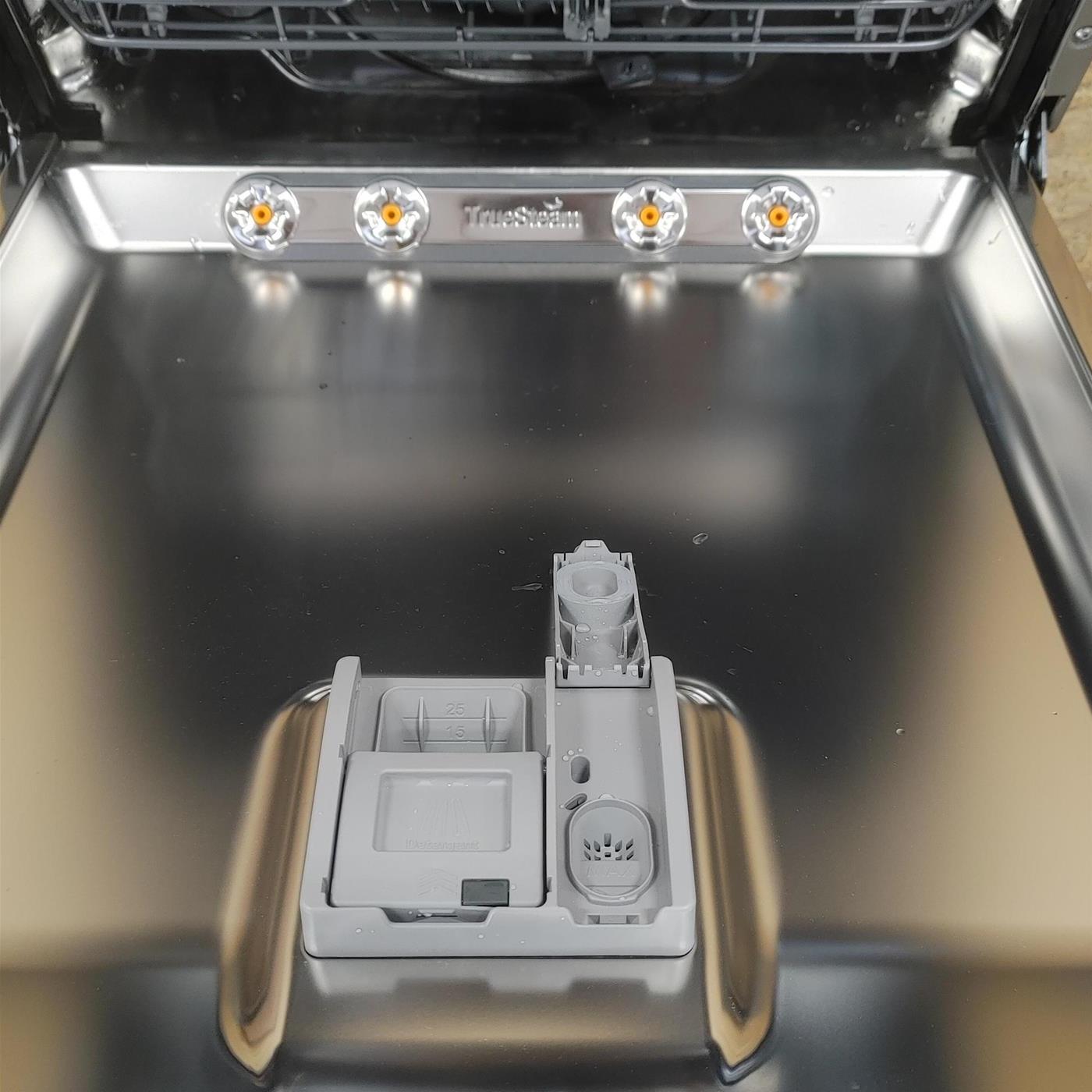 Lavastoviglie LG DB475TXS A scomparsa totale 14 coperti A