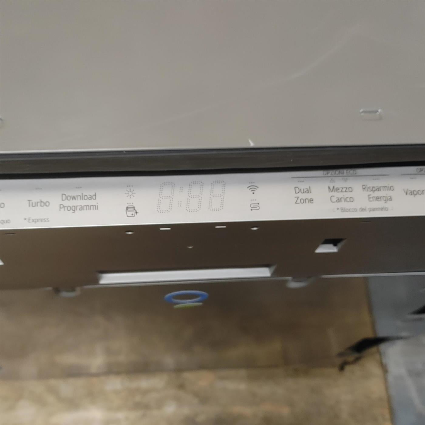 Lavastoviglie LG DB475TXS A scomparsa totale 14 coperti A