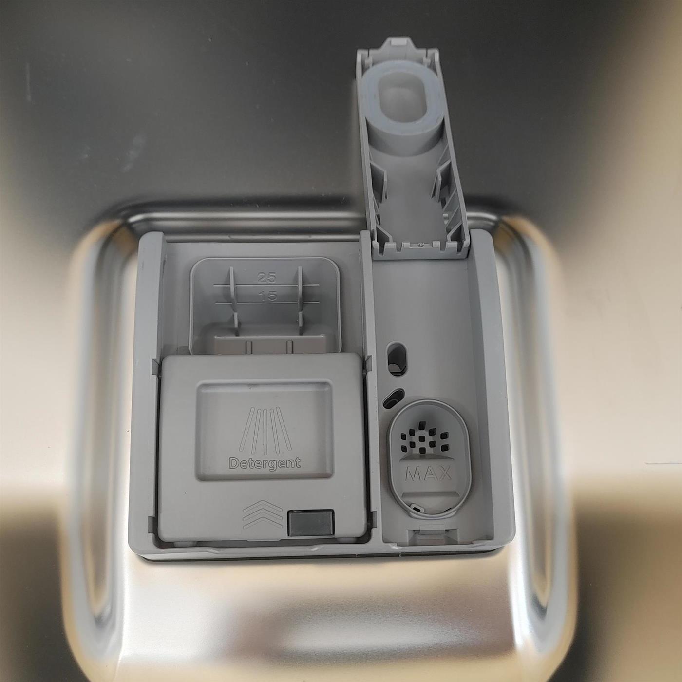 Lavastoviglie LG DB365TXS.AASQEIS A scomparsa totale 14 coperti B