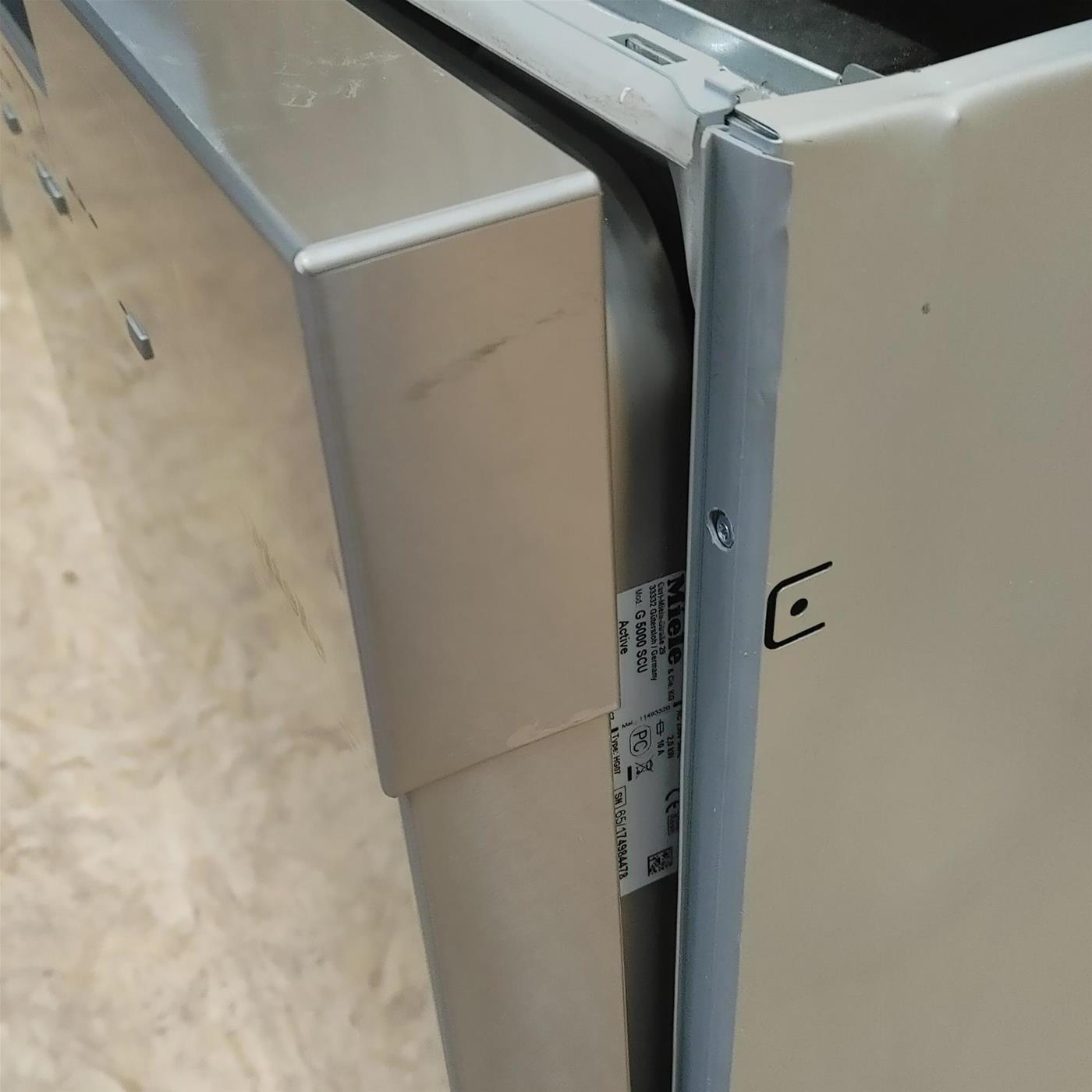 MIELE Lavastoviglie G 5000 SCU CLST Capacità 14 Coperti Classe A++ Colore Acciaio Inox