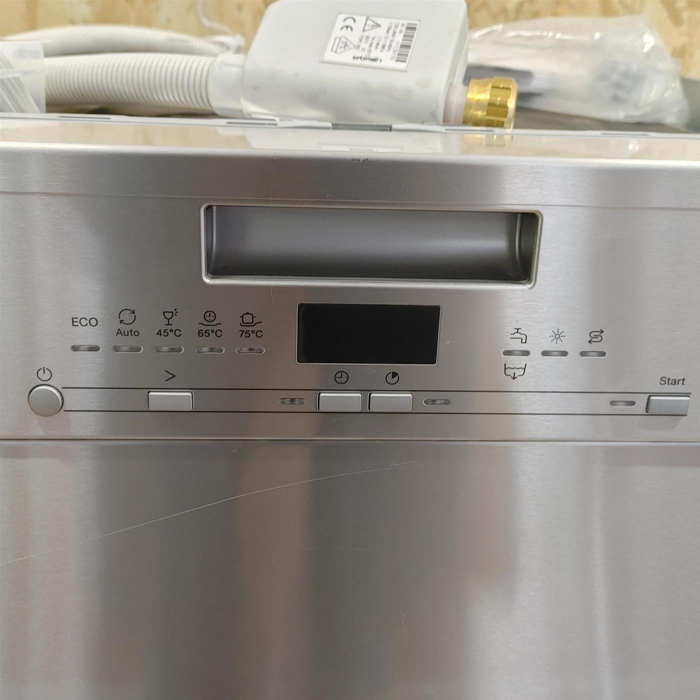 MIELE Lavastoviglie G 5000 SCU CLST Capacità 14 Coperti Classe A++ Colore Acciaio Inox