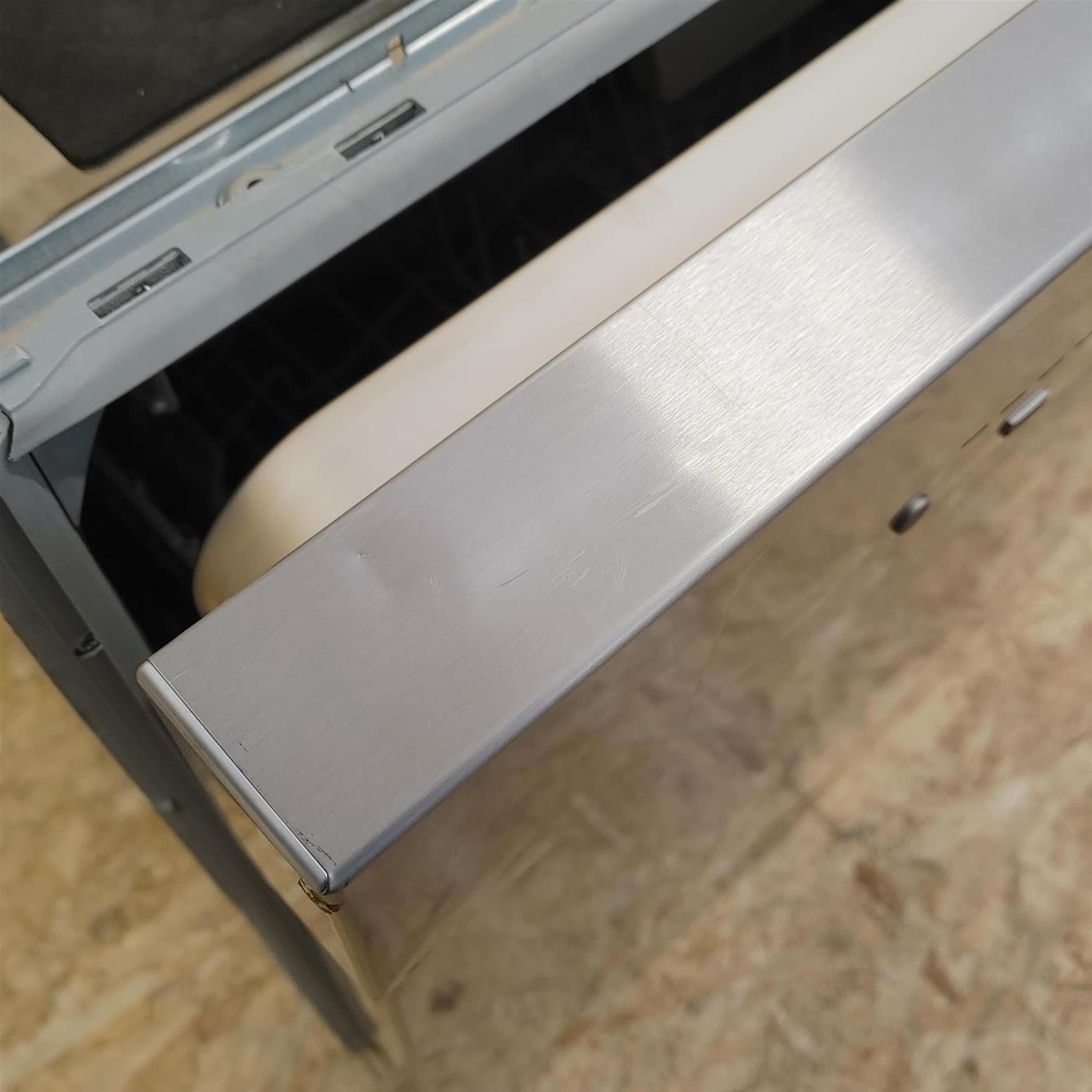 MIELE Lavastoviglie G 5000 SCU CLST Capacità 14 Coperti Classe A++ Colore Acciaio Inox