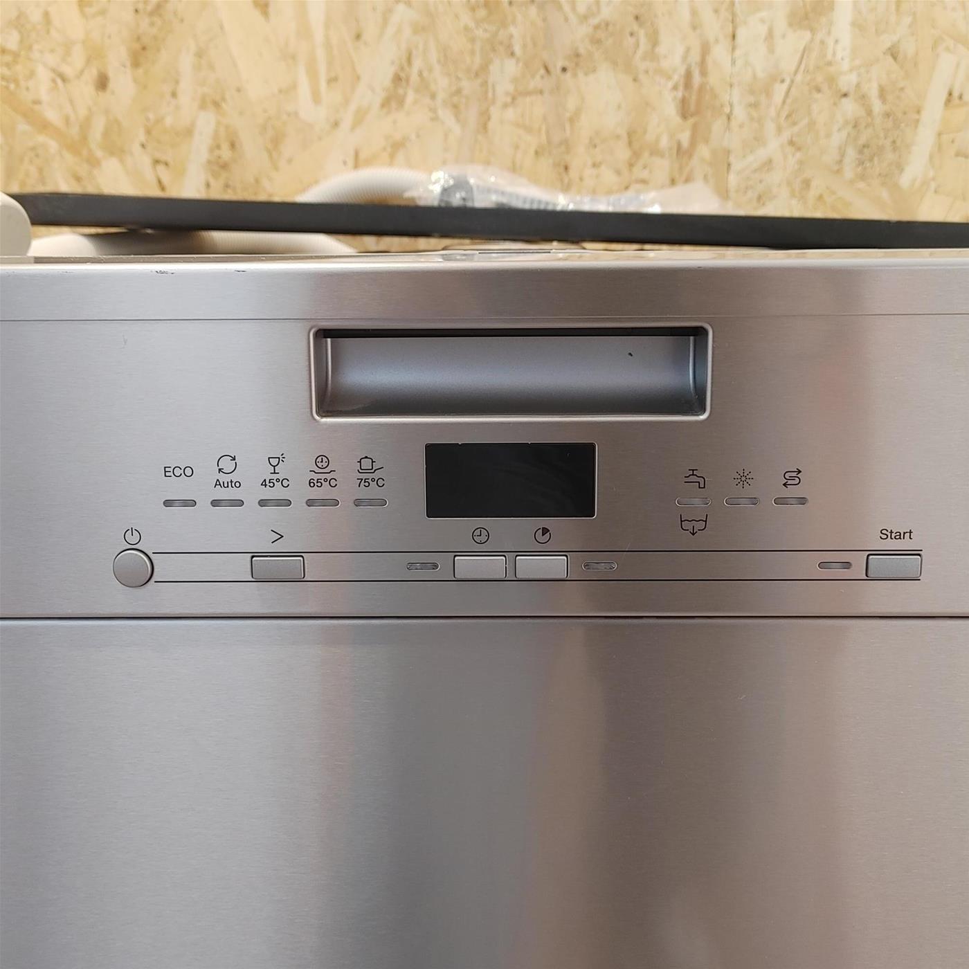 MIELE Lavastoviglie G 5000 SCU CLST Capacità 14 Coperti Classe A++ Colore Acciaio Inox