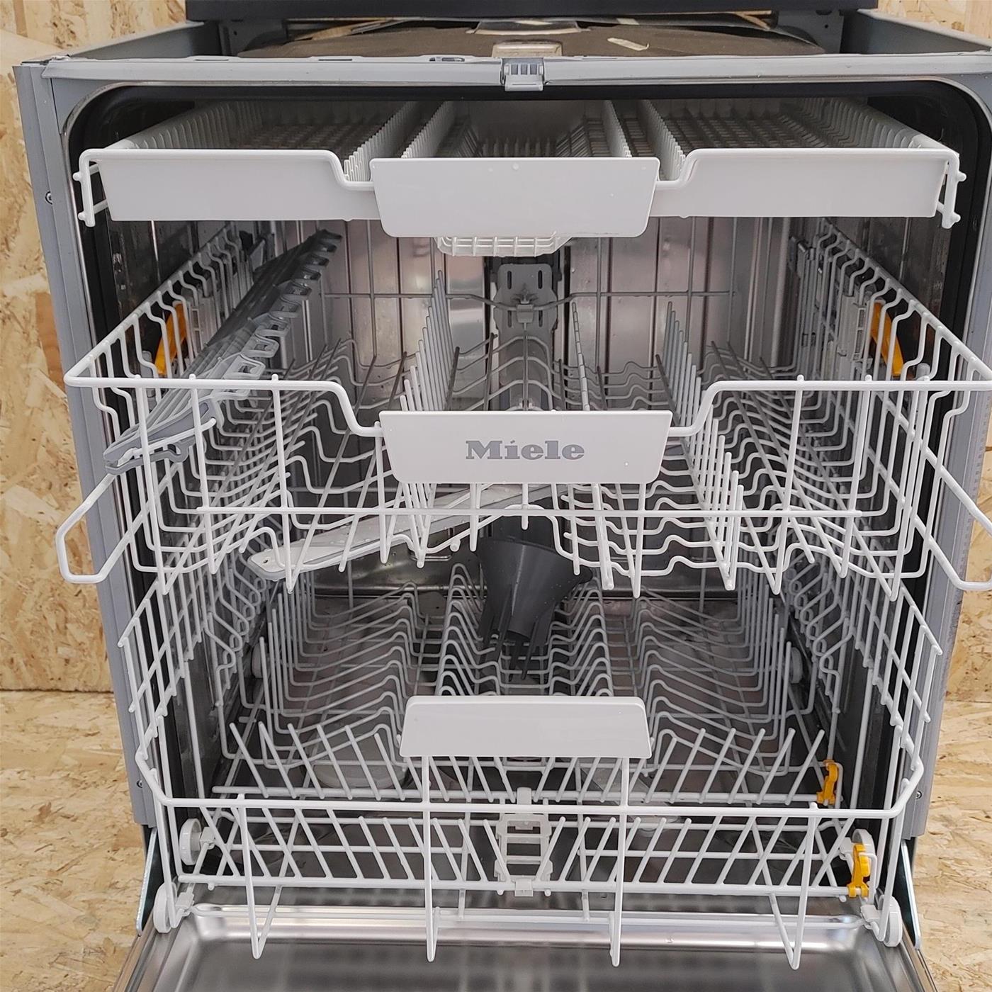 MIELE Lavastoviglie G 5000 SCU CLST Capacità 14 Coperti Classe A++ Colore Acciaio Inox