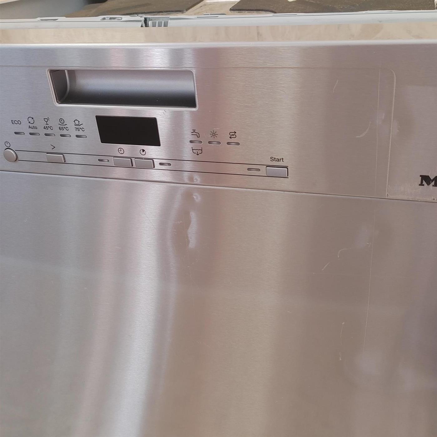 MIELE Lavastoviglie G 5000 SCU CLST Capacità 14 Coperti Classe A++ Colore Acciaio Inox