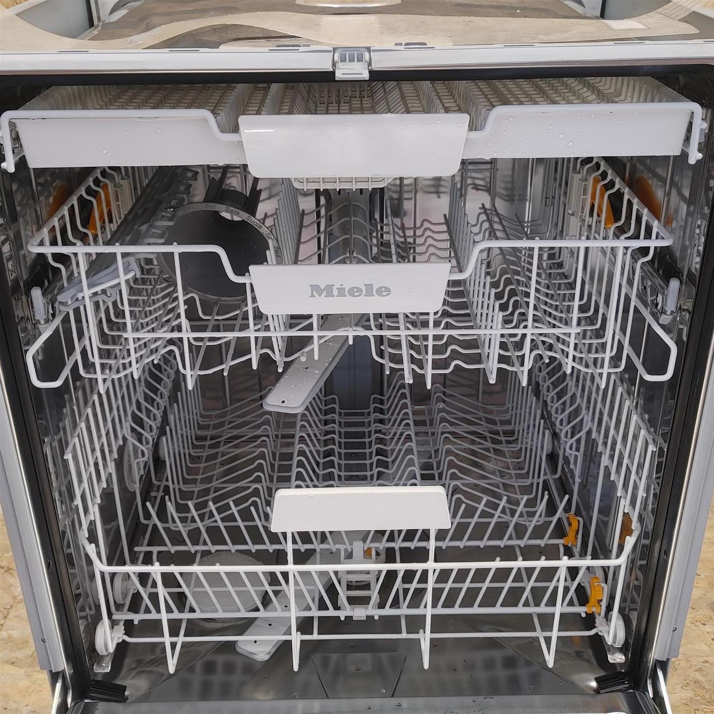 Miele G5000SCUCLST scomparsa parziale 14 coperti E