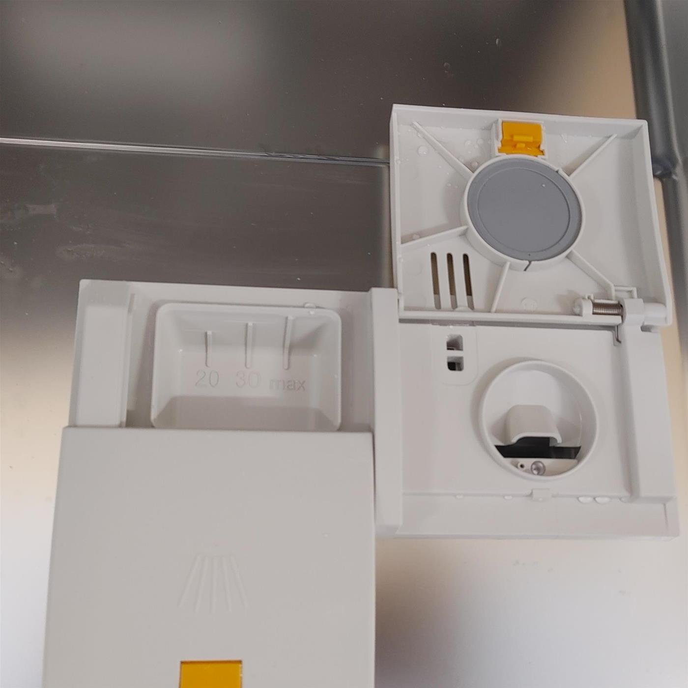 Miele G5000SCUCLST scomparsa parziale 14 coperti E