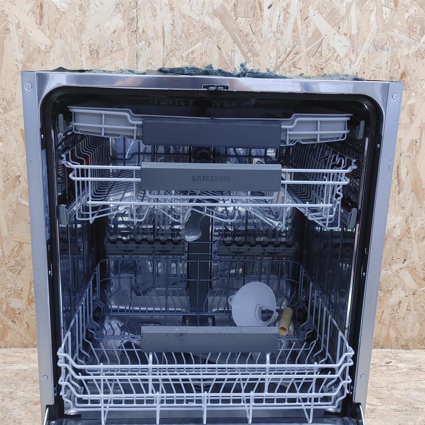 Samsung Lavastoviglie da Incasso DW60A8050BB
