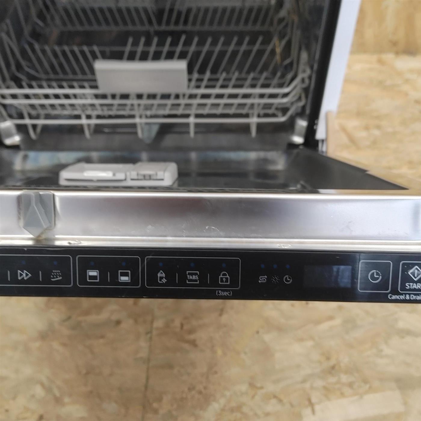 Samsung Lavastoviglie Serie 5500 DW60M6070IB