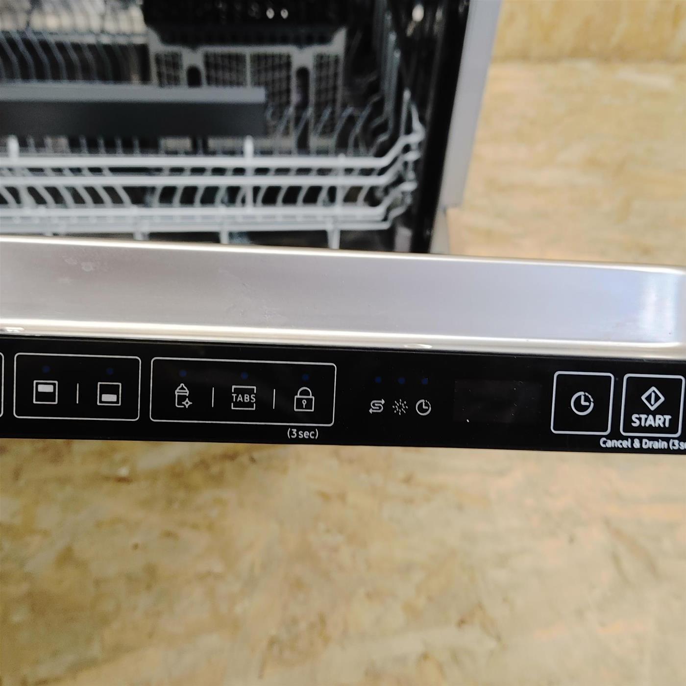 Samsung Lavastoviglie DW60R7050BB