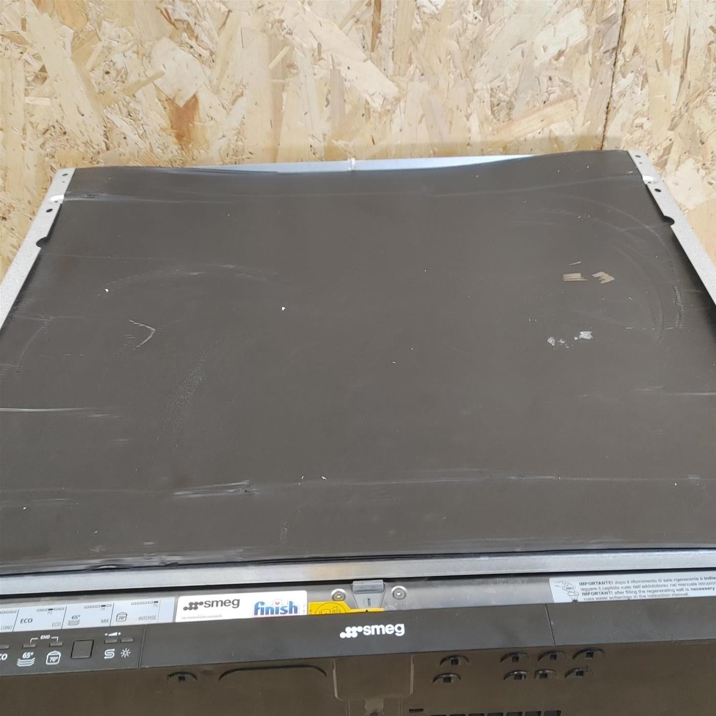 Smeg ST65120 Lavastoviglie A scomparsa totale 12 coperti A+