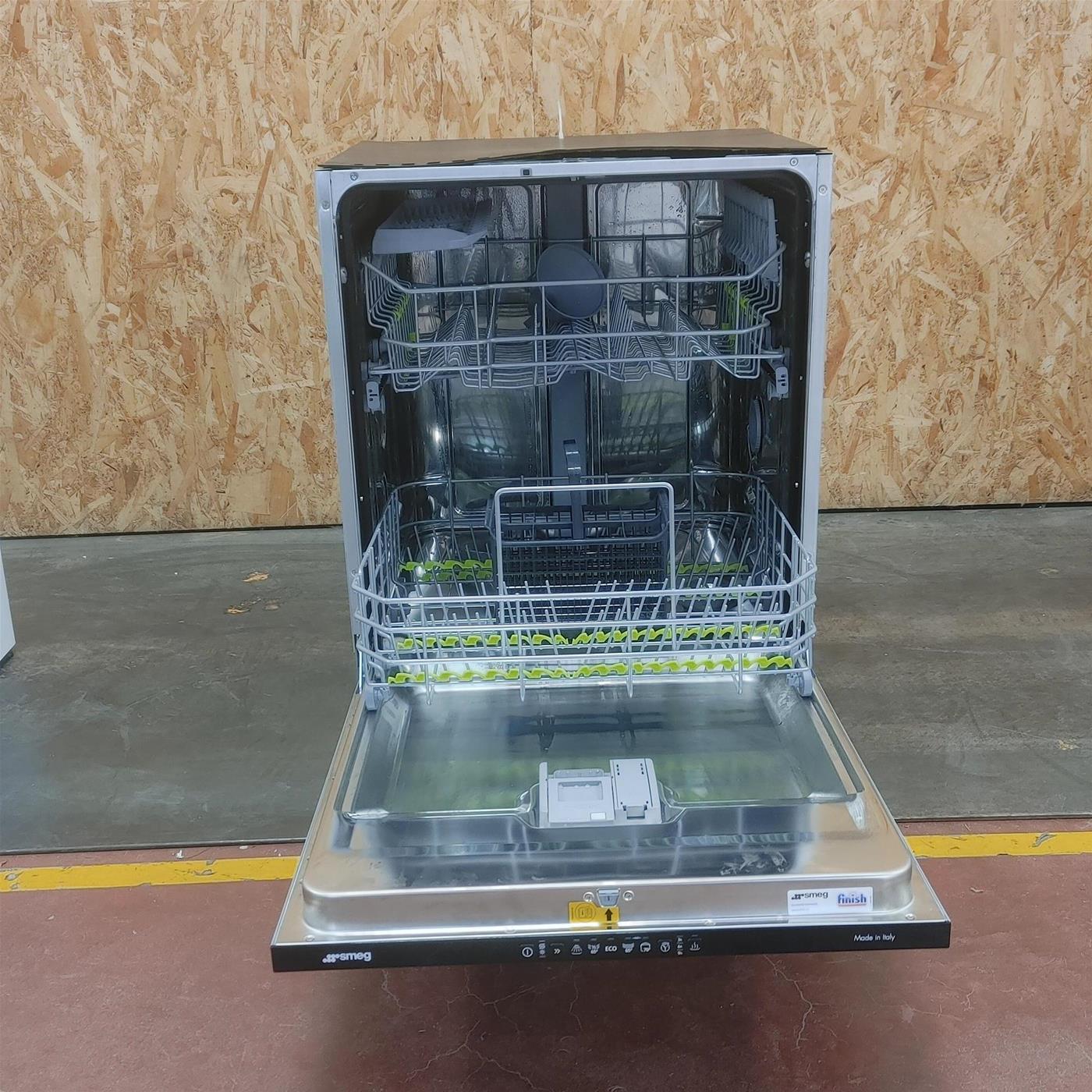 Lavastoviglie Smeg ST211DS da incasso 13 coperti