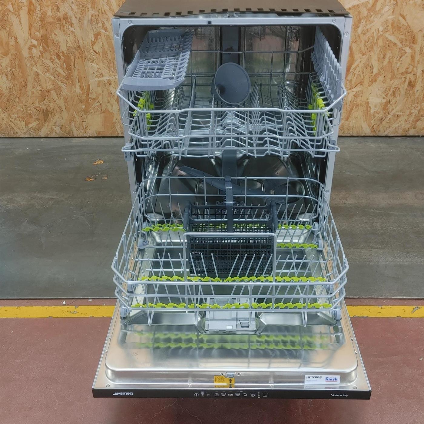 Lavastoviglie Smeg ST211DS da incasso 13 coperti