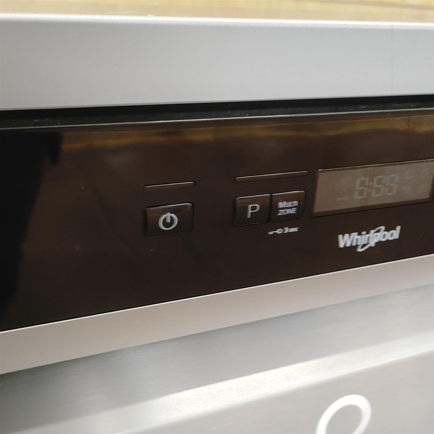 Lavastoviglie Whirlpool WFC 3C26 PX Libera installazione 14 coperti E