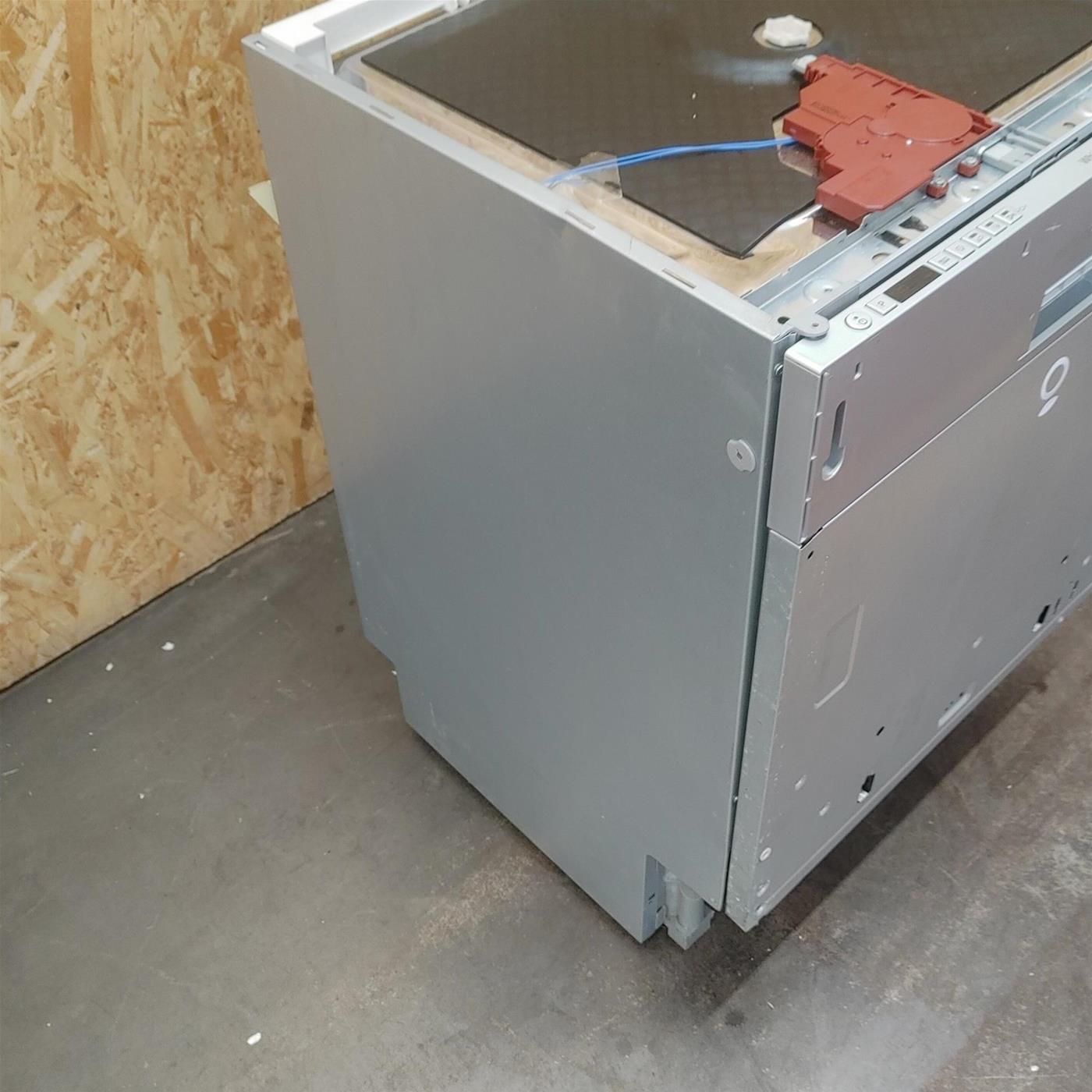 Lavastoviglie Whirlpool WIO 3T226 PFG da incasso 14 coperti