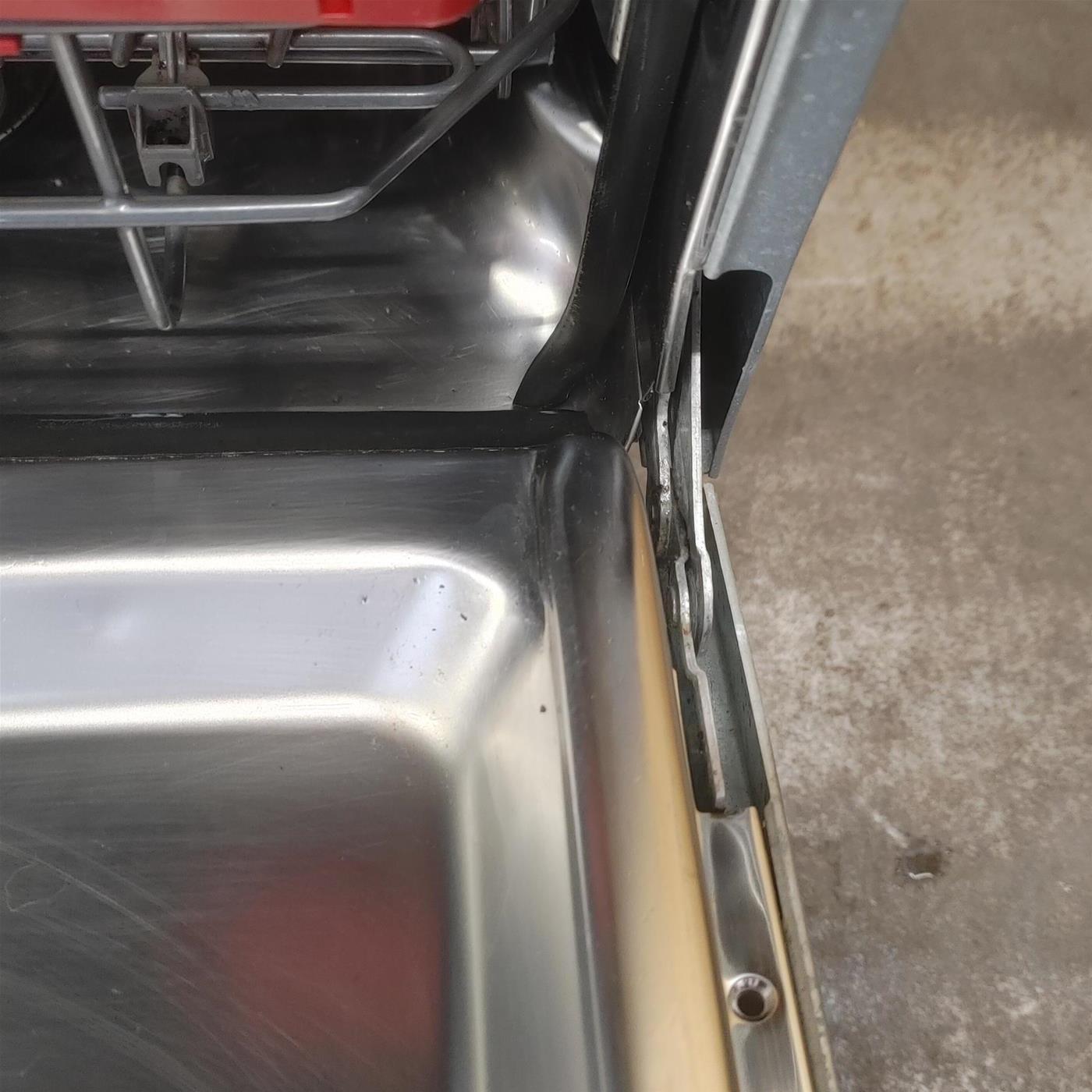 Lavastoviglie Whirlpool WIO 3T226 PFG da incasso 14 coperti