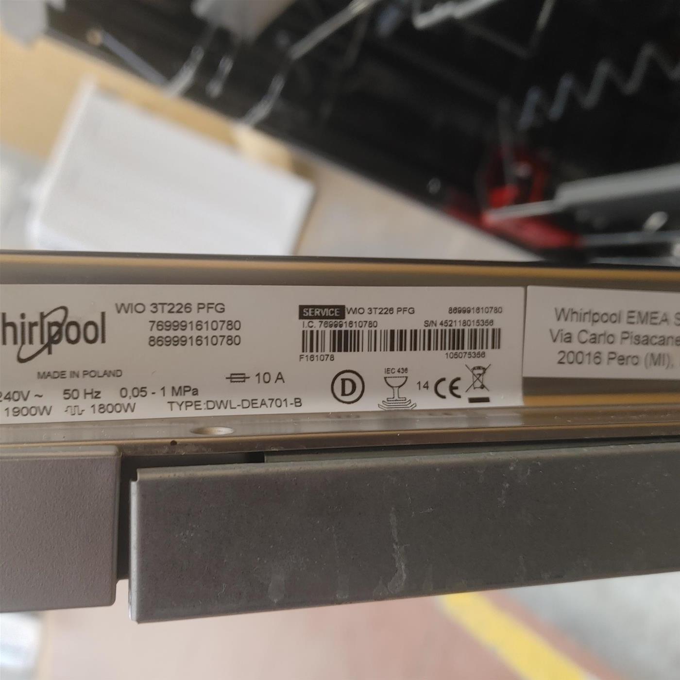 Lavastoviglie Whirlpool WIO 3T226 PFG da incasso 14 coperti