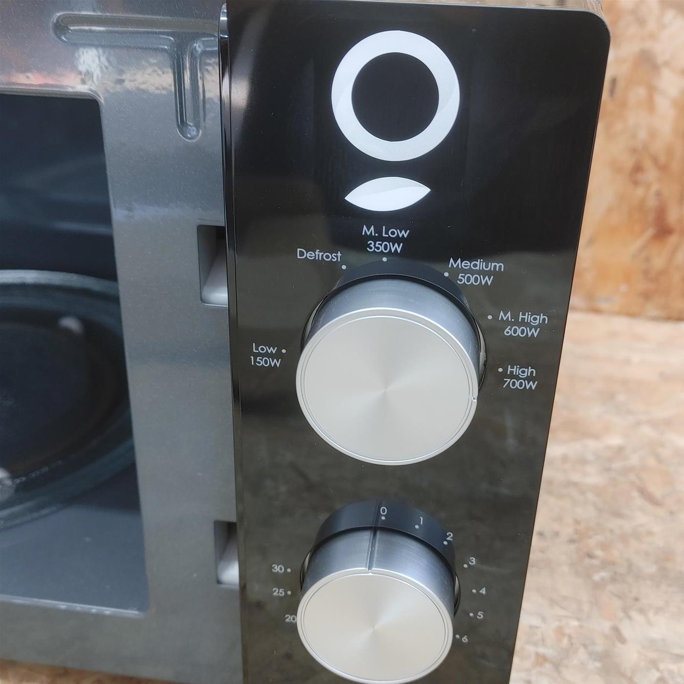 Candy Moderna CMW20TNMB Microonde solo da appoggio 20 L 700 W Nero