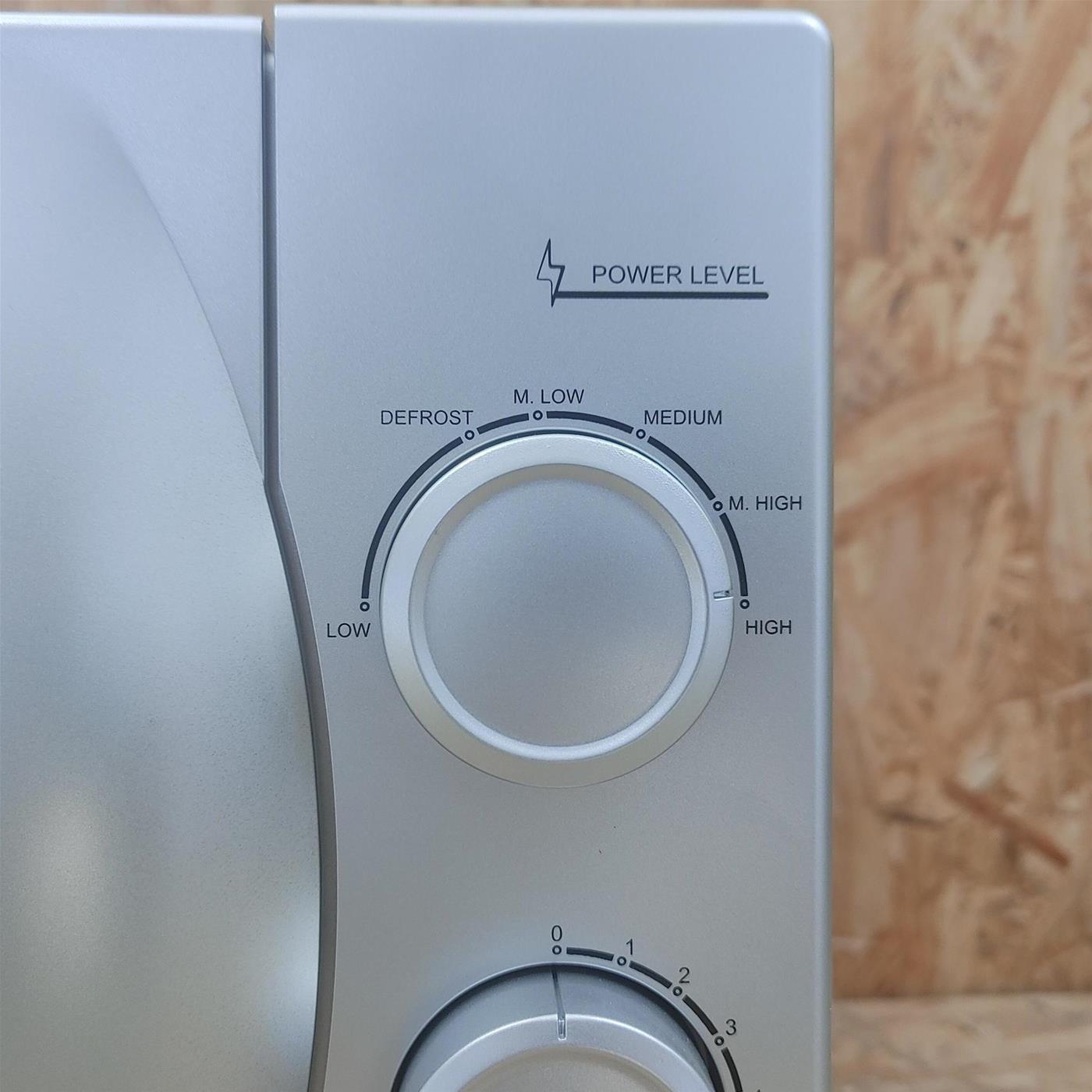 Candy CMW2070S microonde Silver Solo microonde da banco 20 L 700 W