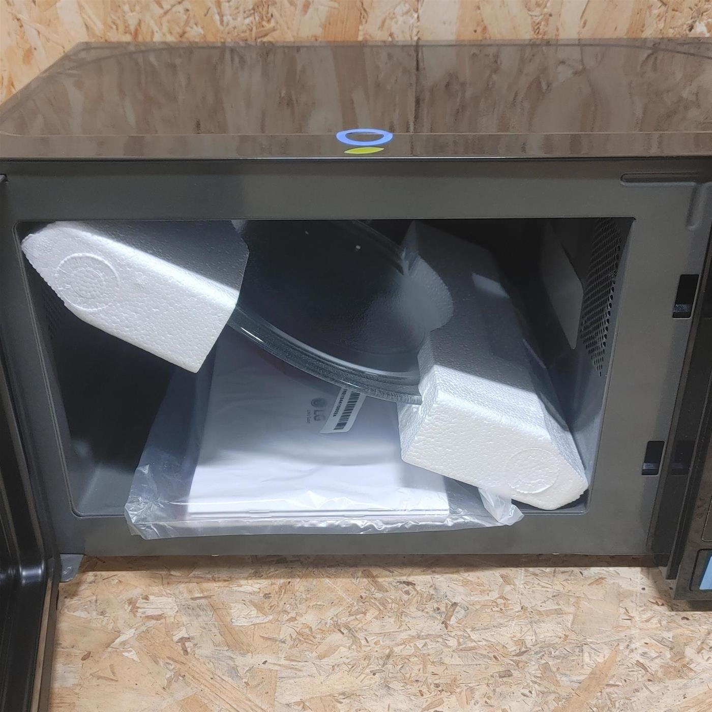 LG MS2042D microonde 20 L 700 W Nero