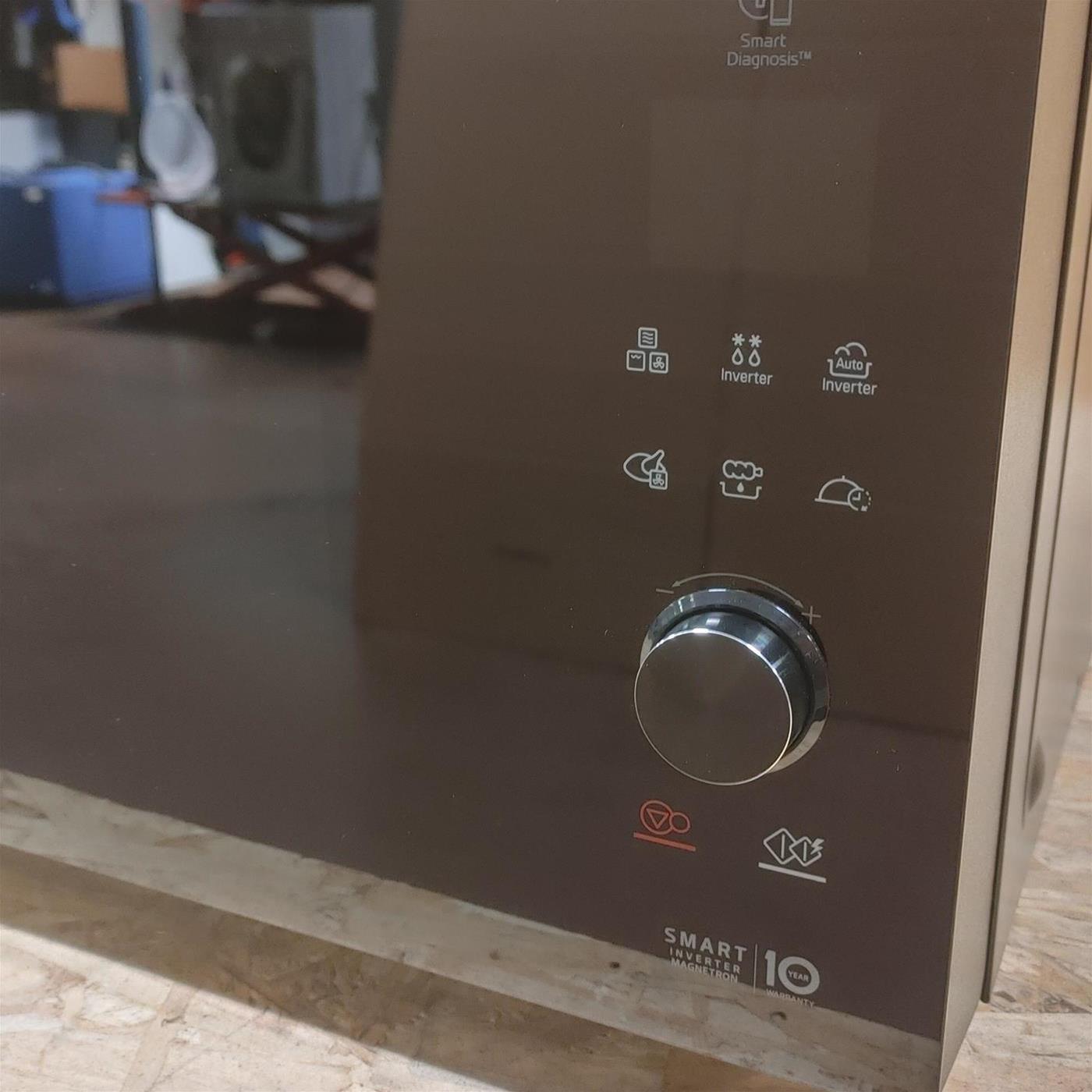 LG MJ3965BPS microonde Piano cottura Microonde combinato 39 L 1350 W Nero