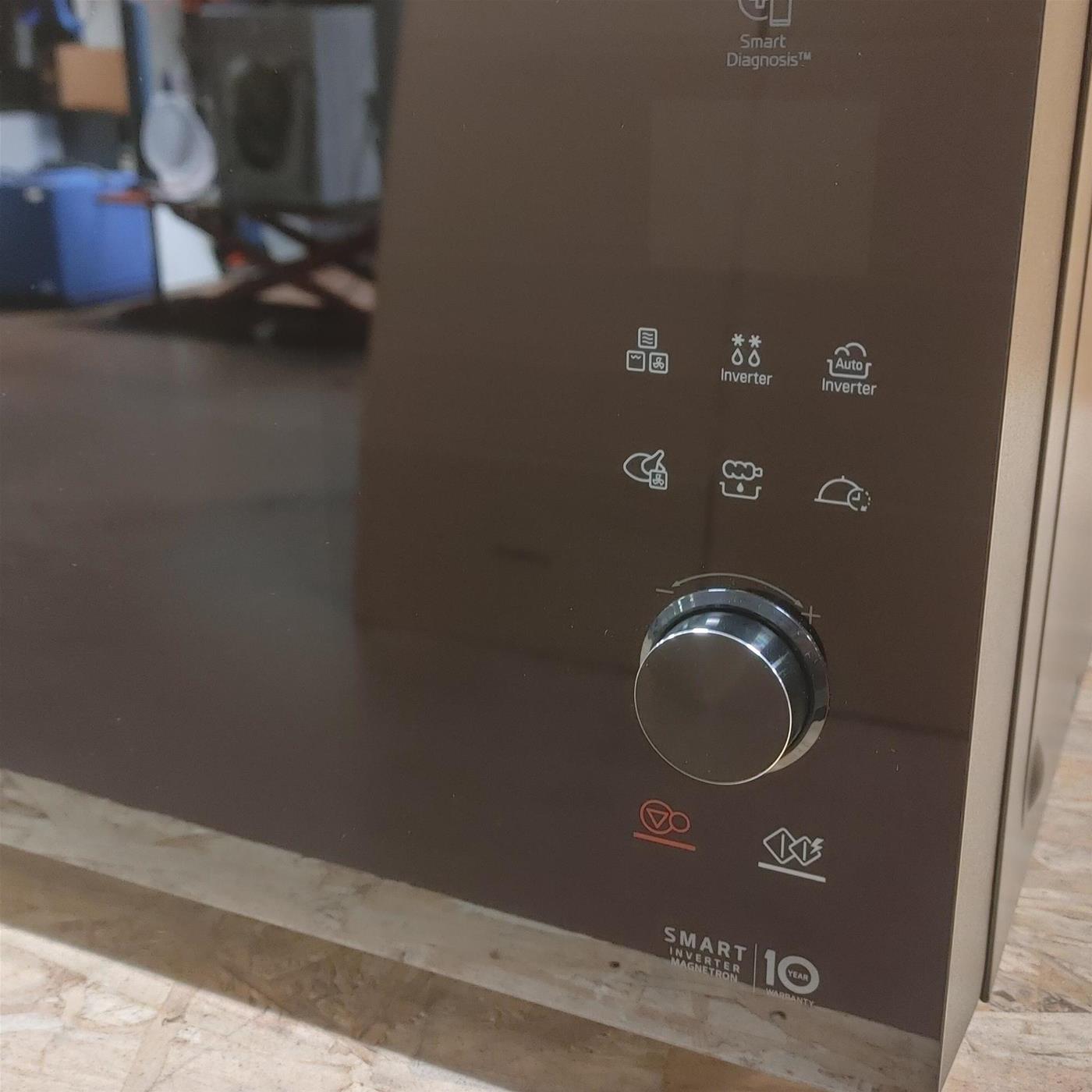 LG MJ3965BPS microonde Piano cottura Microonde combinato 39 L 1350 W Nero