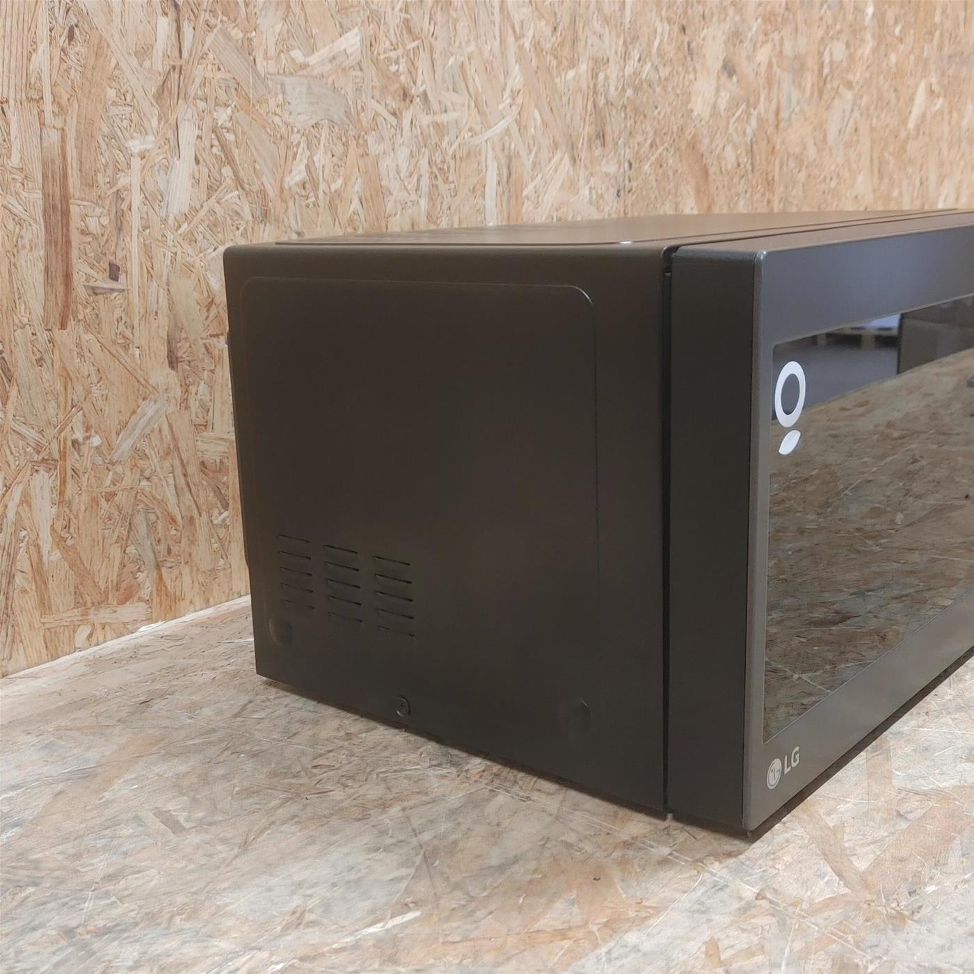 Microonde LG NeoChef MH6565CPW con grill