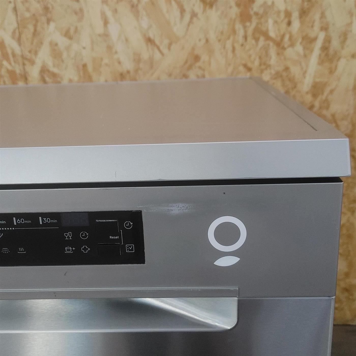 Lavastoviglie Electrolux Serie 600 ESM48400SX SatelliteClean® Libera installazione 14 coperti