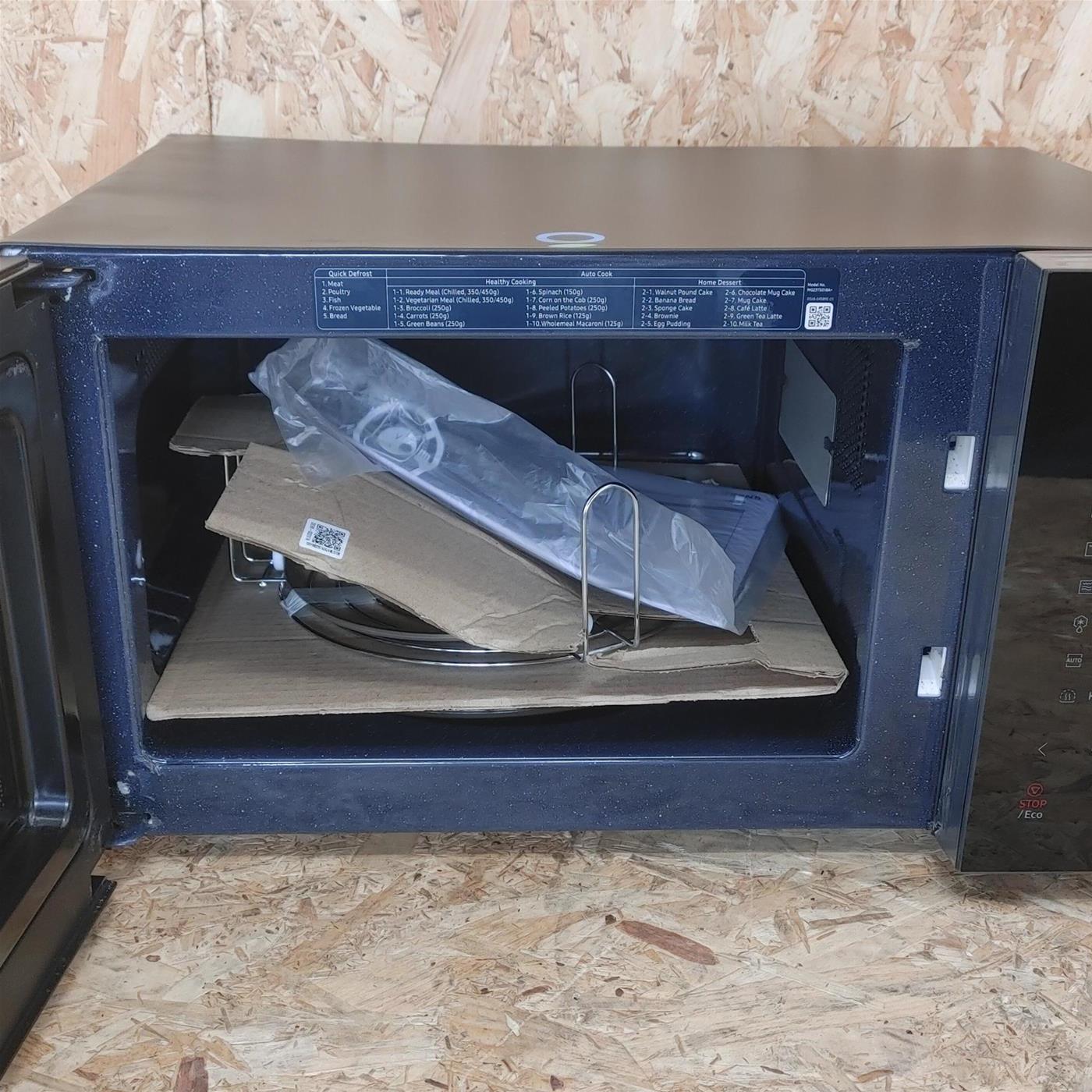 Samsung MG23T5018AK/ET Microonde Piano microonde Grill 23 L 800 W Nero