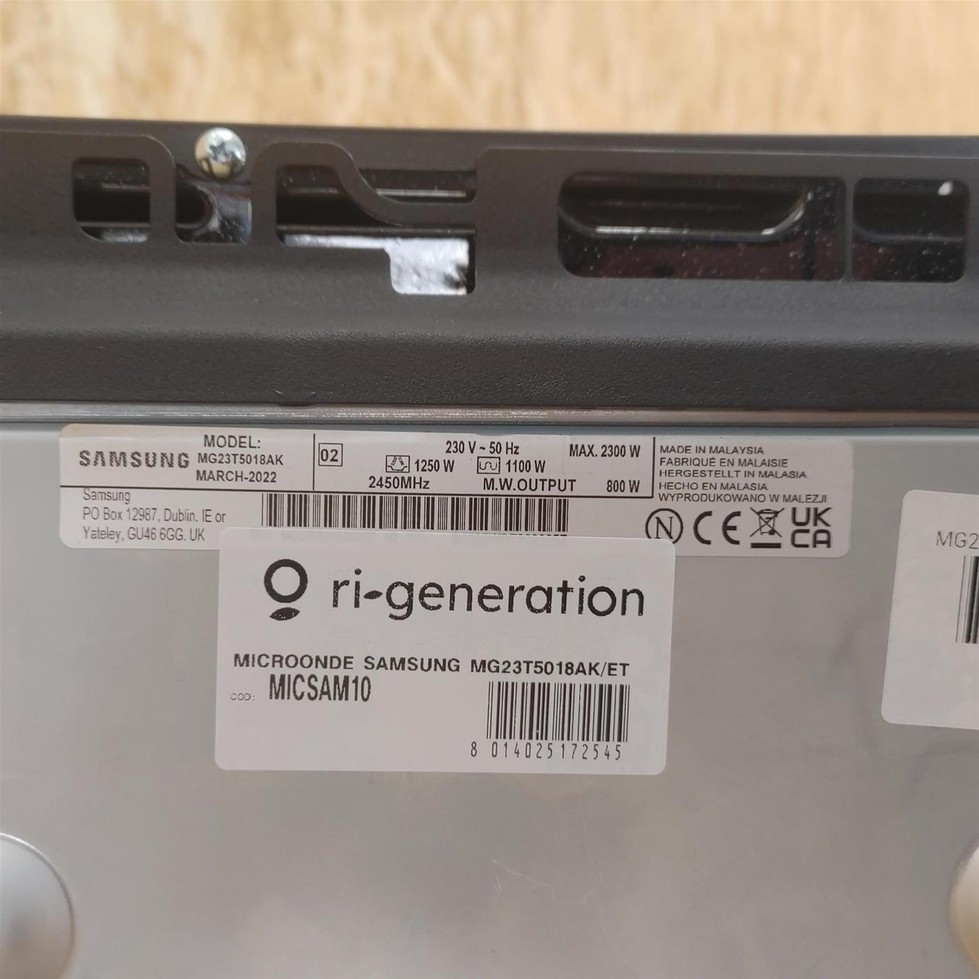 Samsung MG23T5018AK/ET Microonde Piano microonde Grill 23 L 800 W Nero