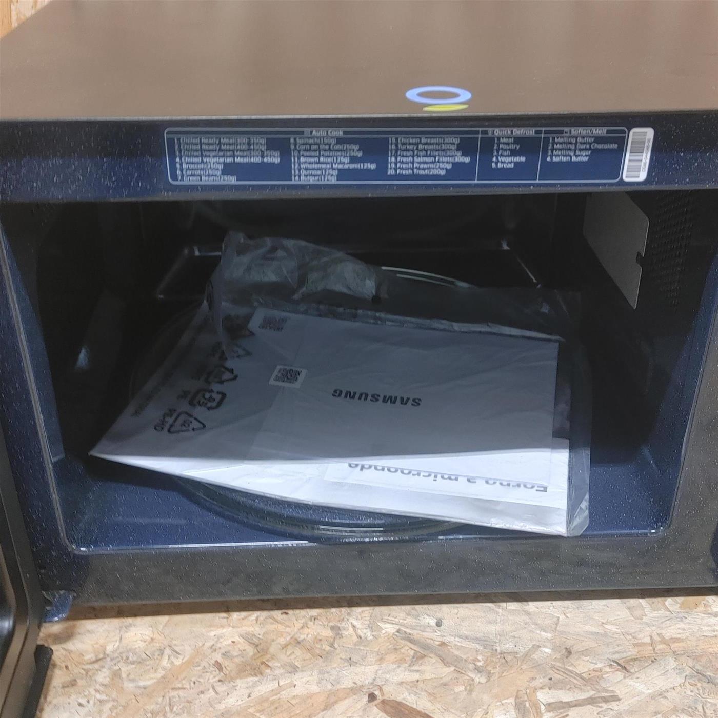 Samsung MS23K3513AK Forno a microonde Solo da appoggio 23 L 1150 W Nero