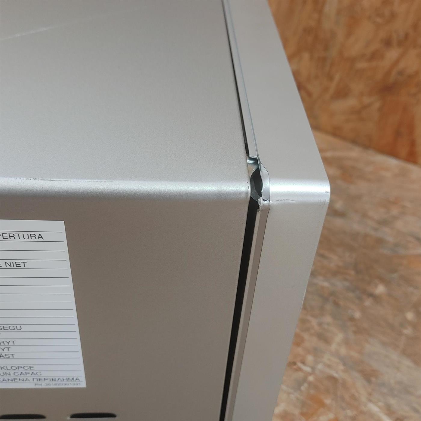Microonde Sharp R742INW