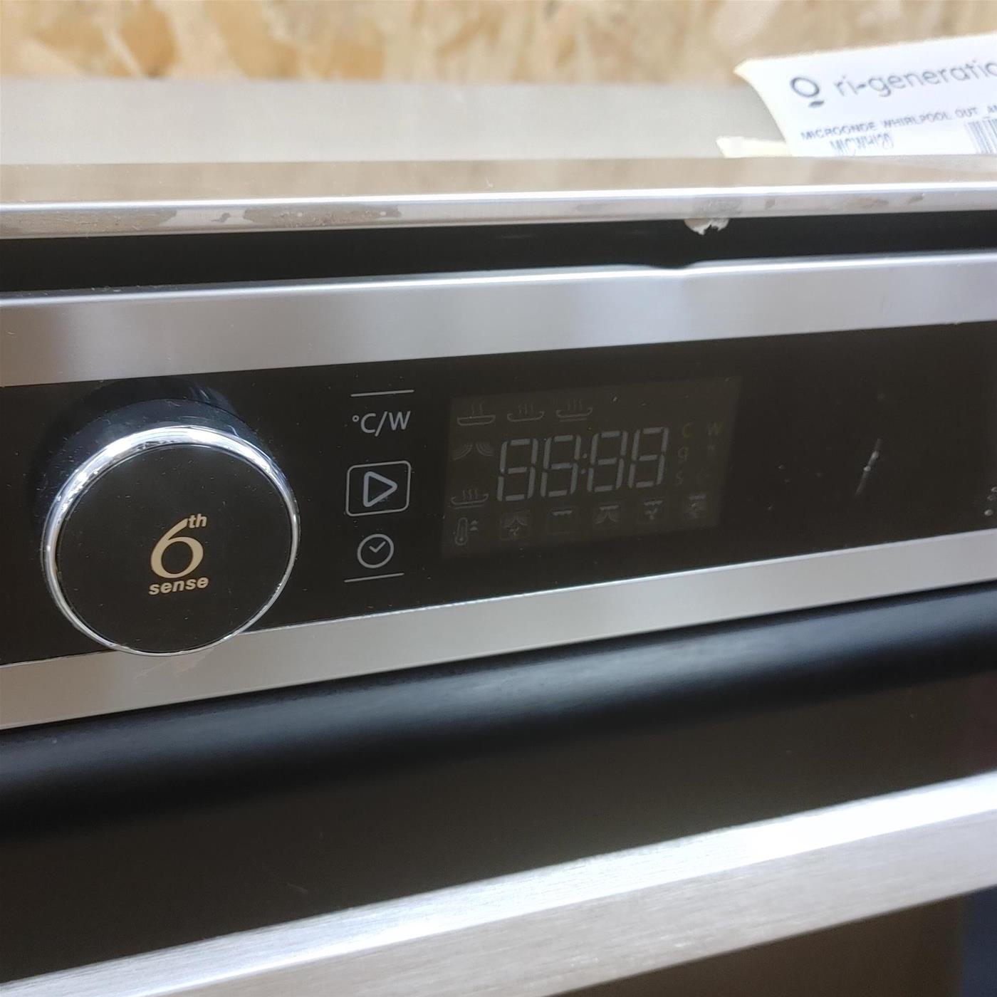 Whirlpool AMW 509/IX Da incasso Microonde combinato 40 L 900 W Acciaio inossidabile