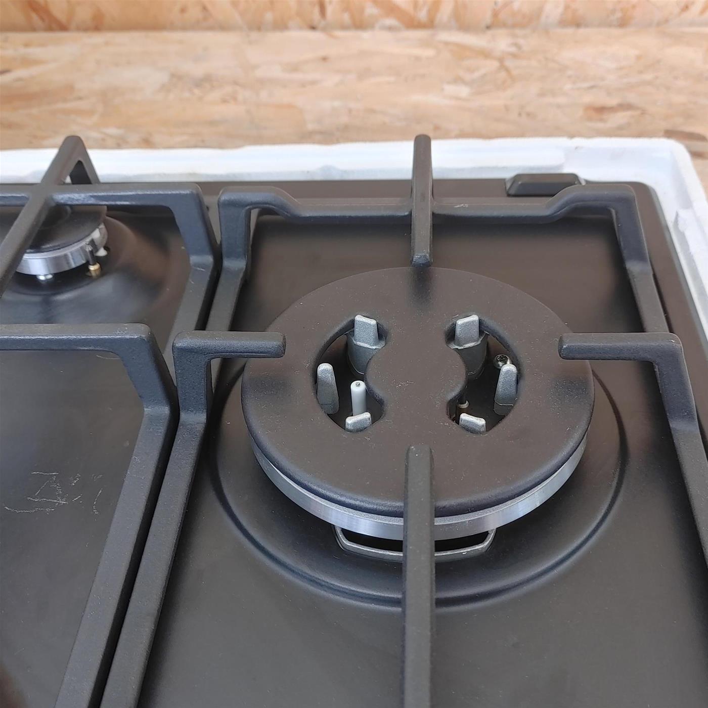 Hotpoint PCN 641 T/IX/HAR Stainless steel Da incasso 60 cm Gas 4 Fornello(i) Piani cottura (869991005410) Hotpoint PCN 641 T/IX/HAR Stainless steel Da incasso 60 cm Gas 4 Fornello(i)
