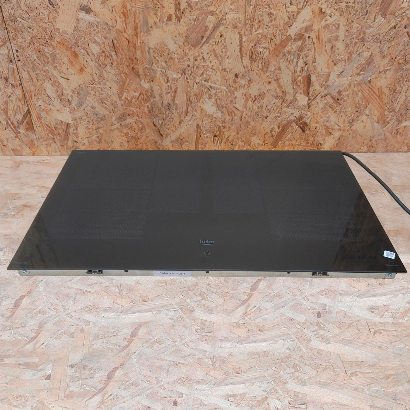 Piano cottura Beko HII88810NTI Nero Da incasso 80 cm Piano cottura a induzione 8 Fornello(i)