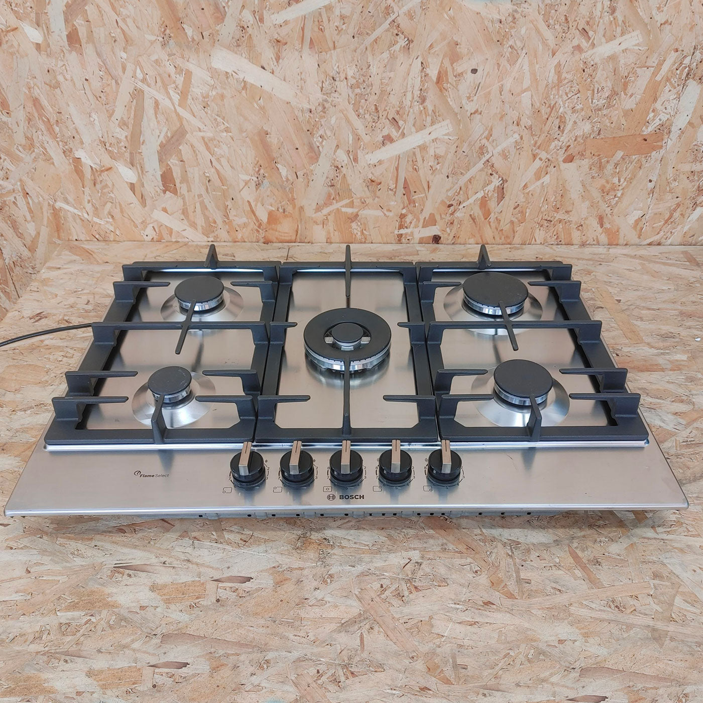 Bosch Serie 6 PCH6A5B90 piano cottura Nero, Stainless steel Da incasso Gas 4 Fornello(i)